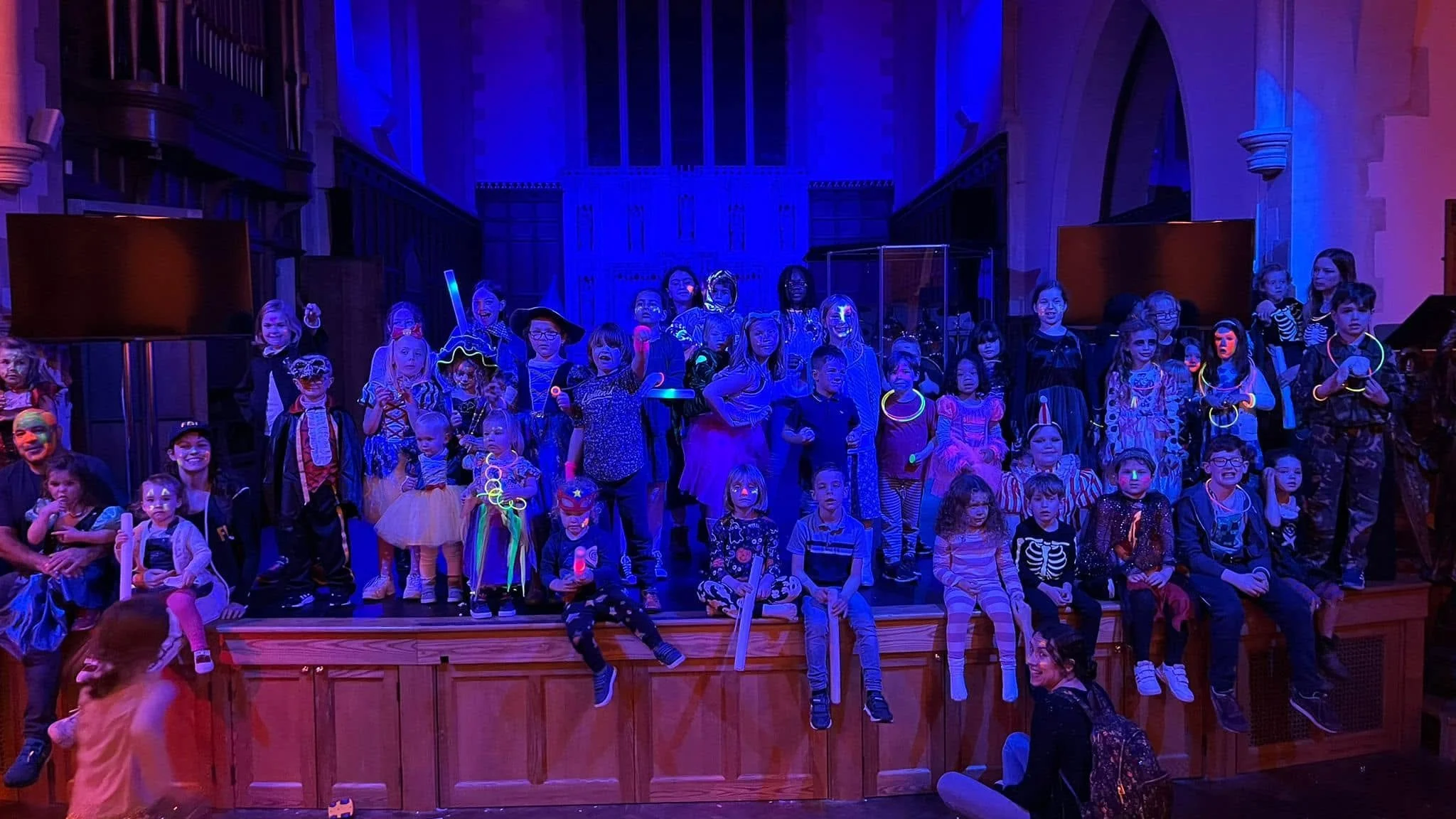 🚦Come and join us for the light party! On 31st October 4:30pm join us for a bright, joyful, alternative to halloween for children and families!

Booking is essential! Children &pound;1 and adults are free!
🔗https://stpaulsweston.churchsuite.com/eve