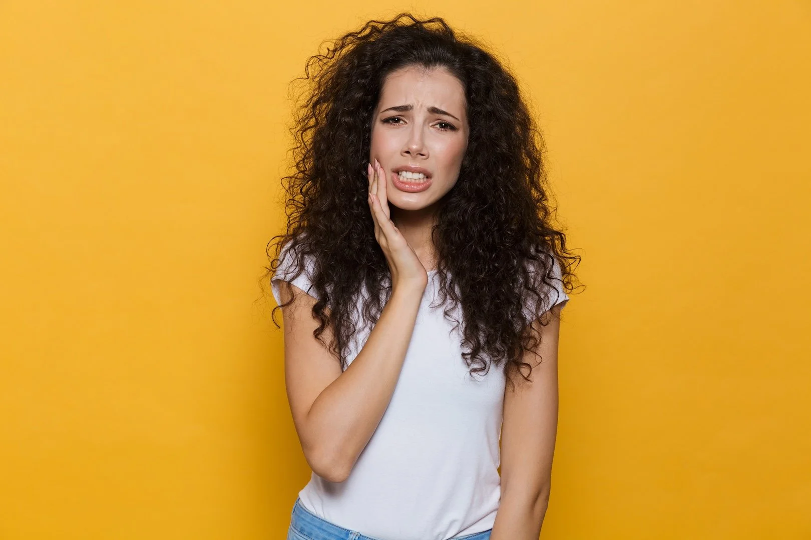 Why does my toothache come and go? (And what to do about it)