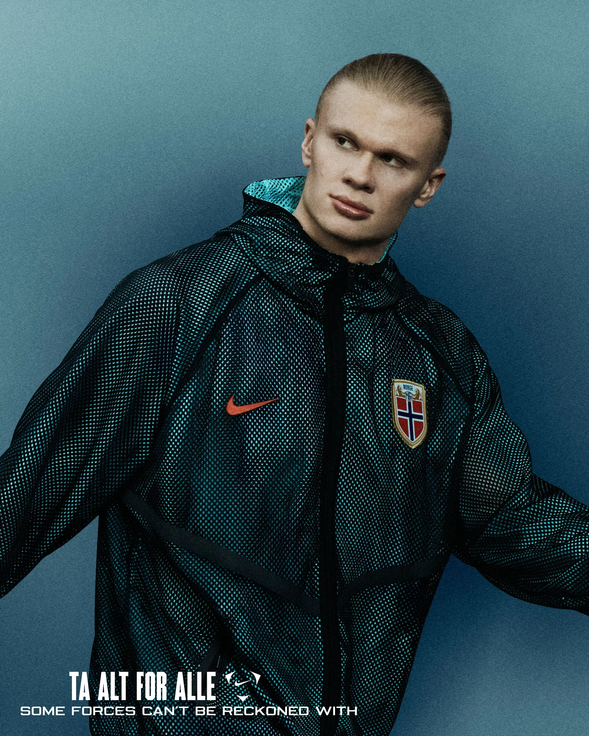 SP26_FTBL_NTK_EMEA_NFF_ANTHEM JACKET.jpg