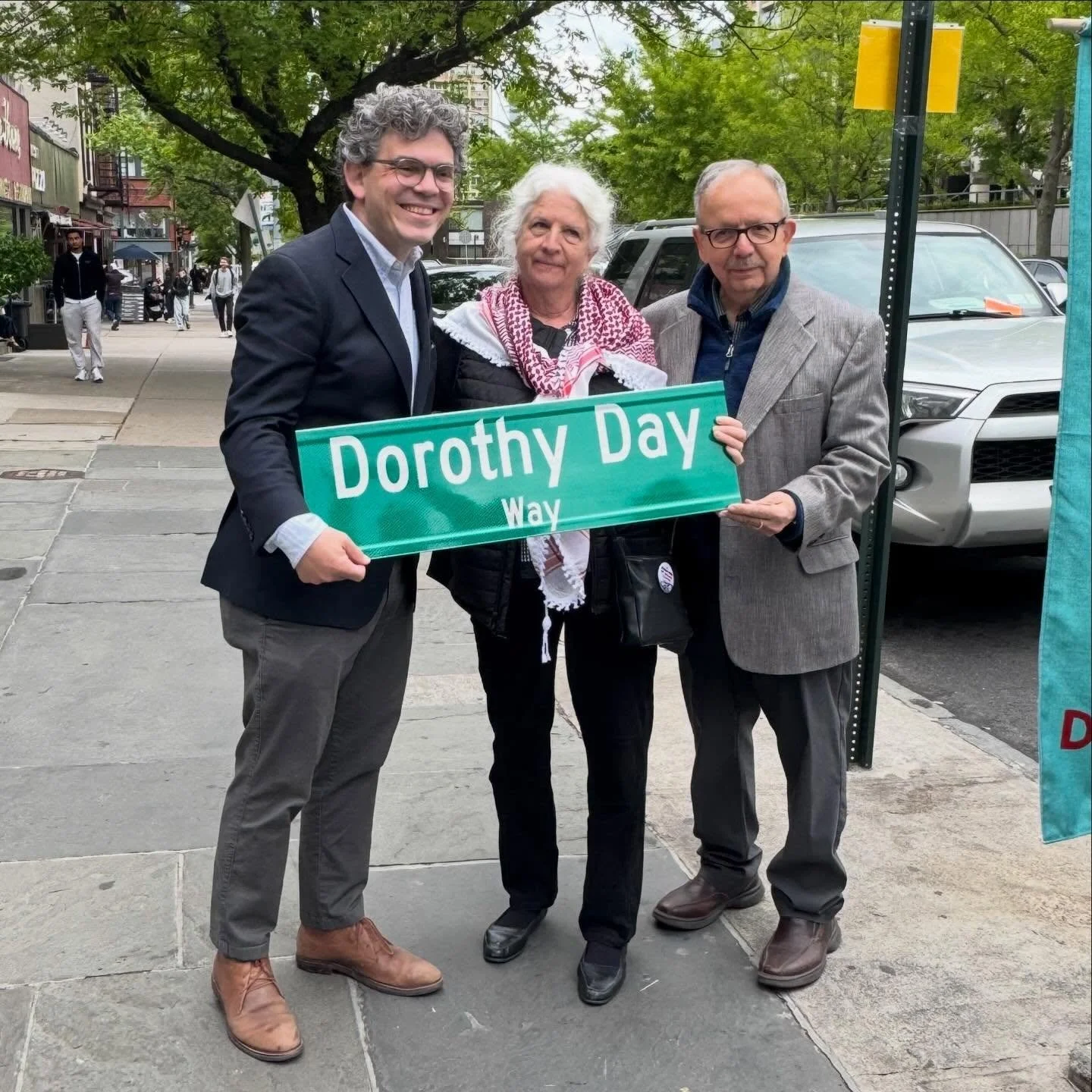 Last Saturday, we celebrated the iconic Dorothy Day to co-name Pineapple Street and Henry St in her honor. A pioneering journalist, social activist, co-founder of the Catholic Worker Movement and a potential Saint!

Thank you to Dorothy&rsquo;s grand