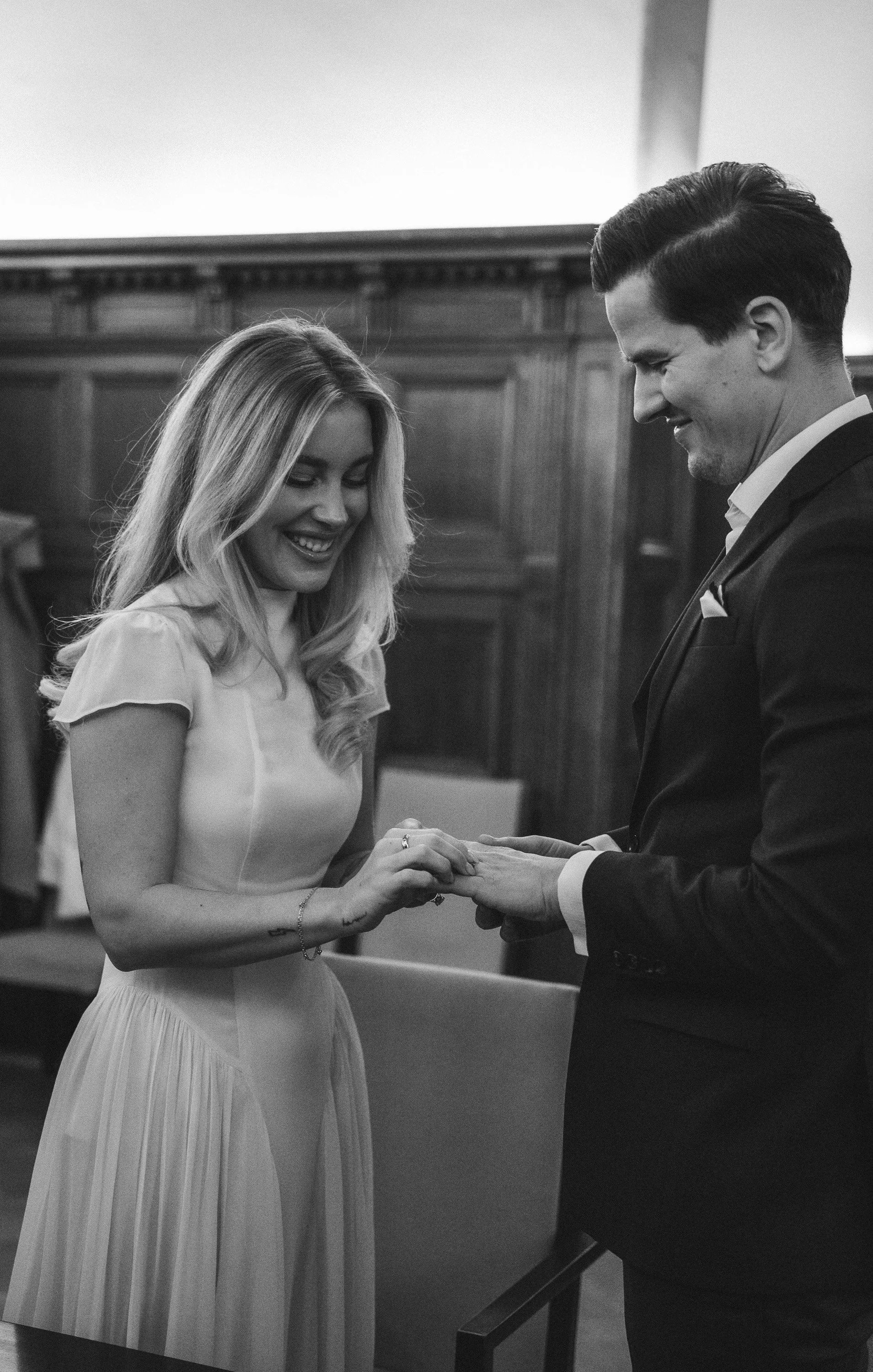 Joanabuchfotografie - Antonia & Julius - 12.12.25-34.jpg