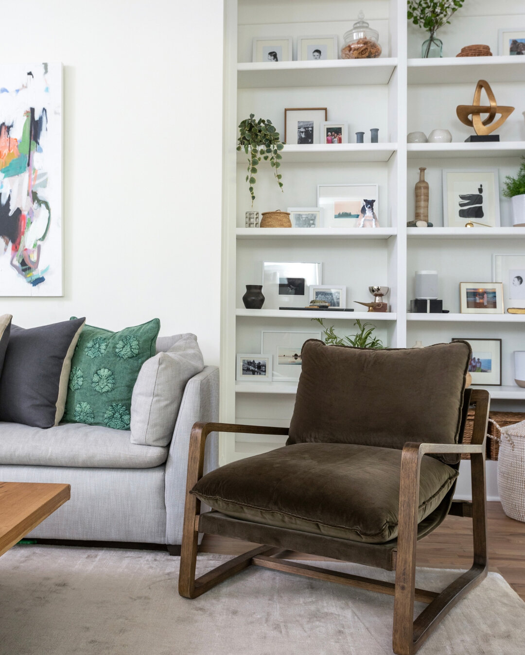 I love a cozy corner.​​​​​​​​​

Photographer: @heidiface
Interior Design: @meredithpettyinteriors