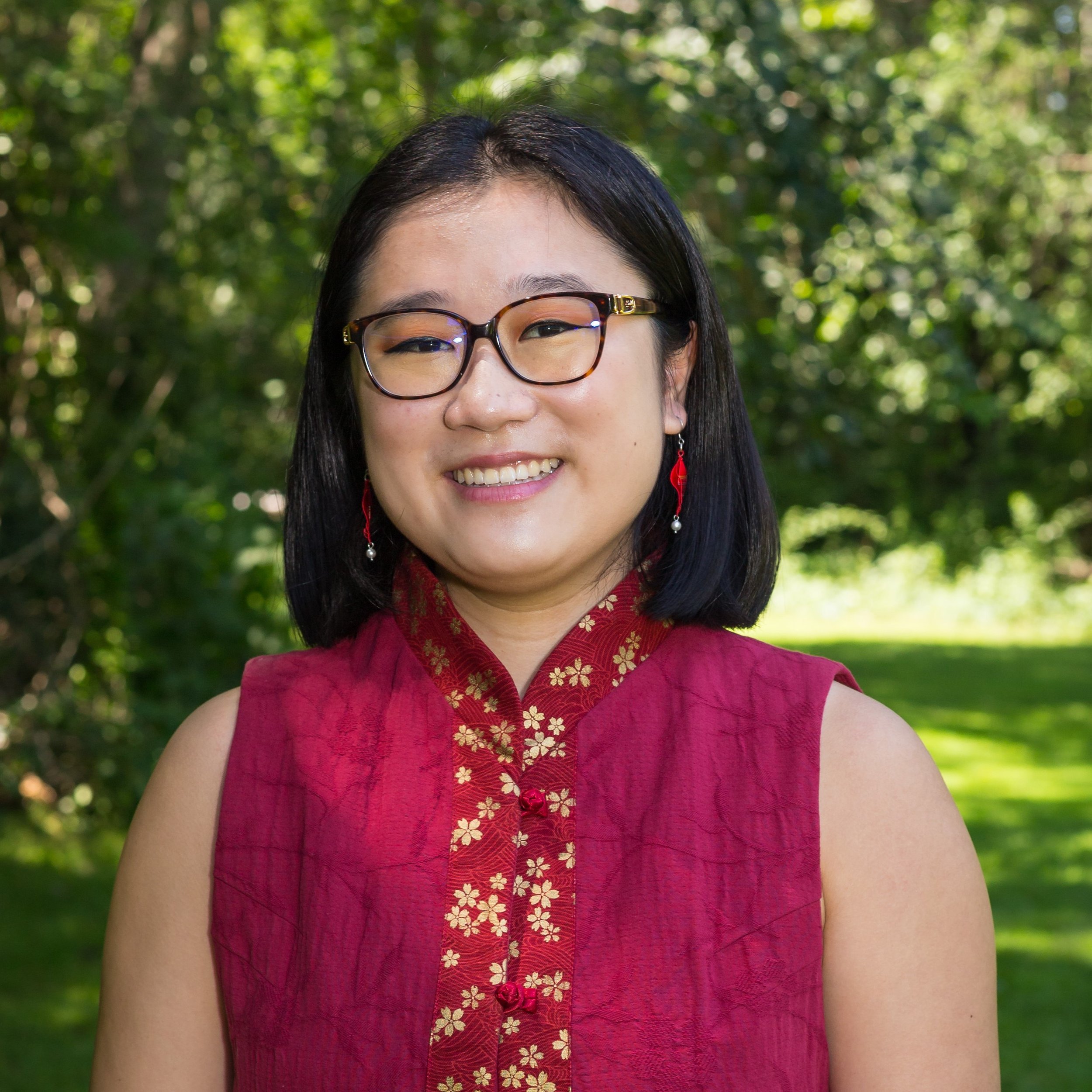 Emily Chen Headshot 2021_Square.jpeg