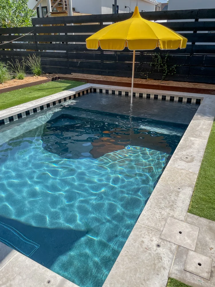East 9th — Texas Tiny Pools