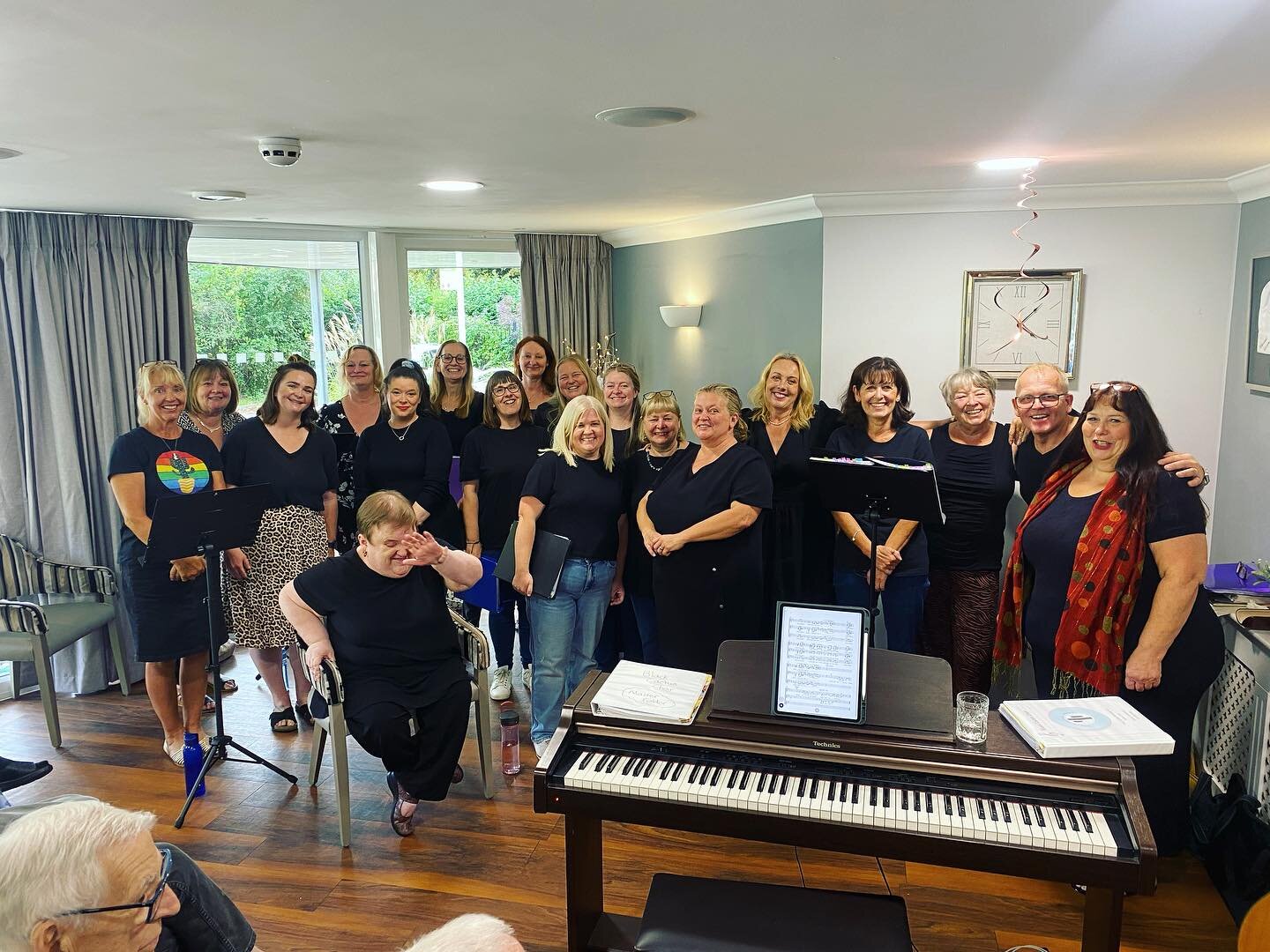 We had an amazing time singing for the residents of the beautiful @alderwoodcarehome this afternoon 🌵💜 well done to all our members for another great performance