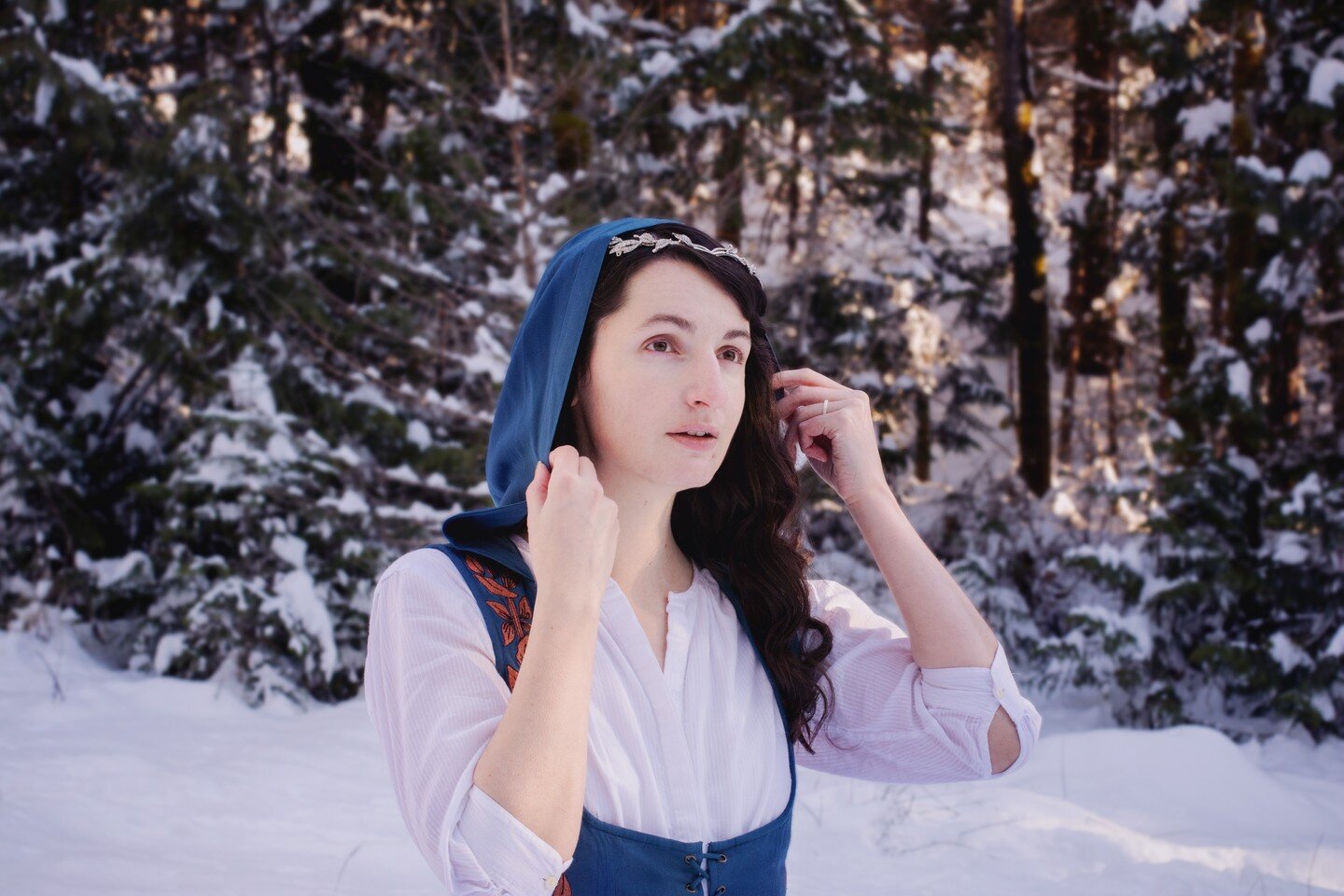 There's not much I enjoy more than living out my fantastical dreams of being an elven bard wandering through a mystical forest. Hearty thanks to the recent snow for allowing me to live in that fantasy a little longer.

And speaking of a mystical fore