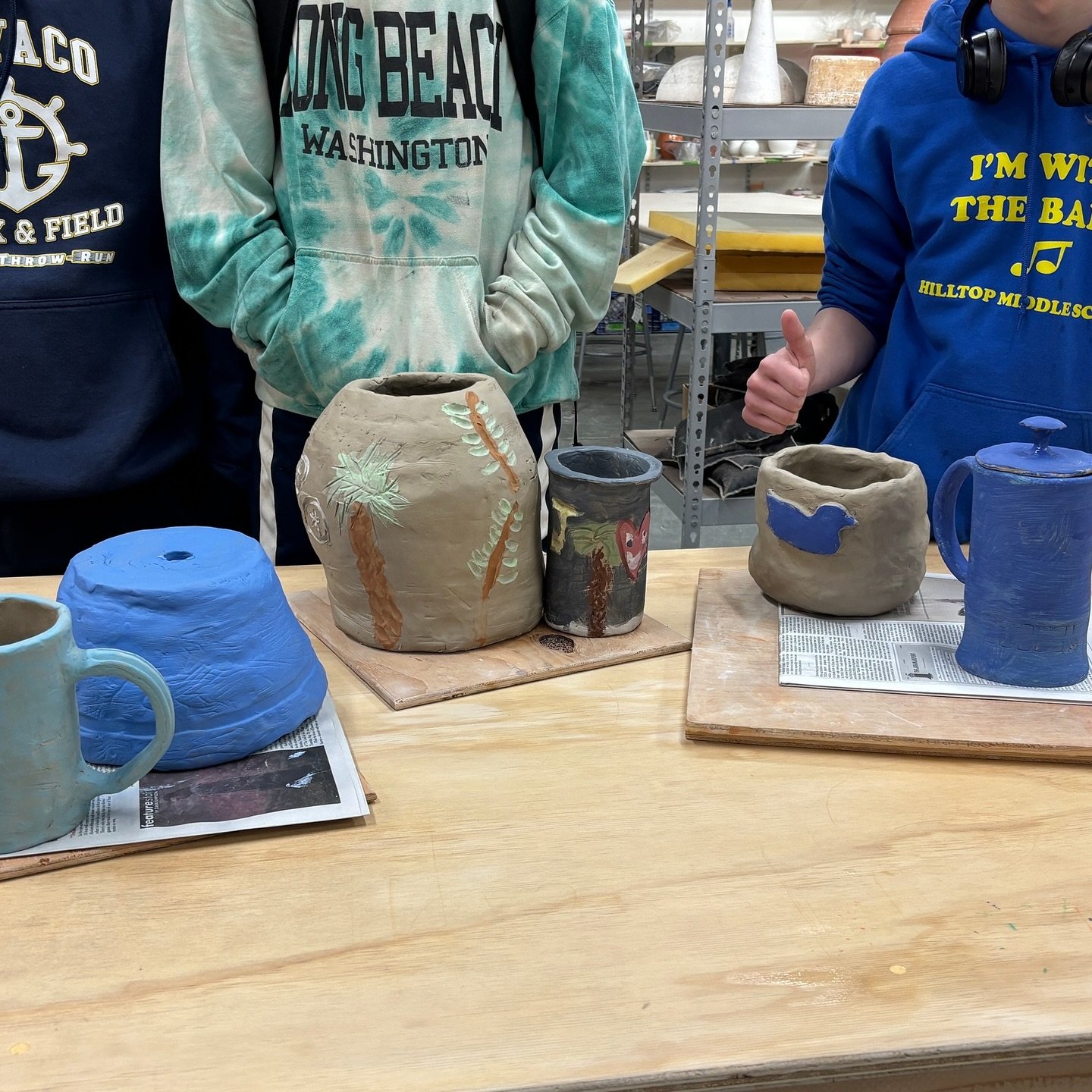 Week 1 of @djhcommunitycenter Summer Camp was full of clay, color, and creativity!

Ages 13-16 learned to coil-build vessels and slab-build mugs, adding their own style through carving and underglaze. A field trip to Astoria galleries inspired fresh 