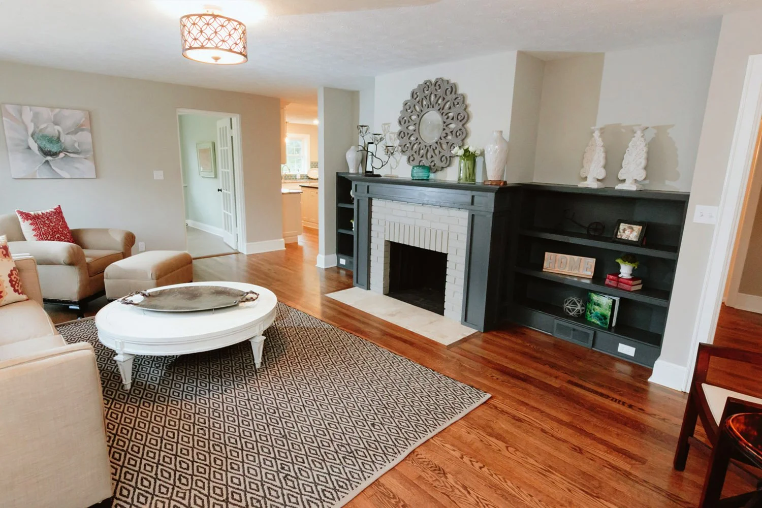 Living Room 3.jpg