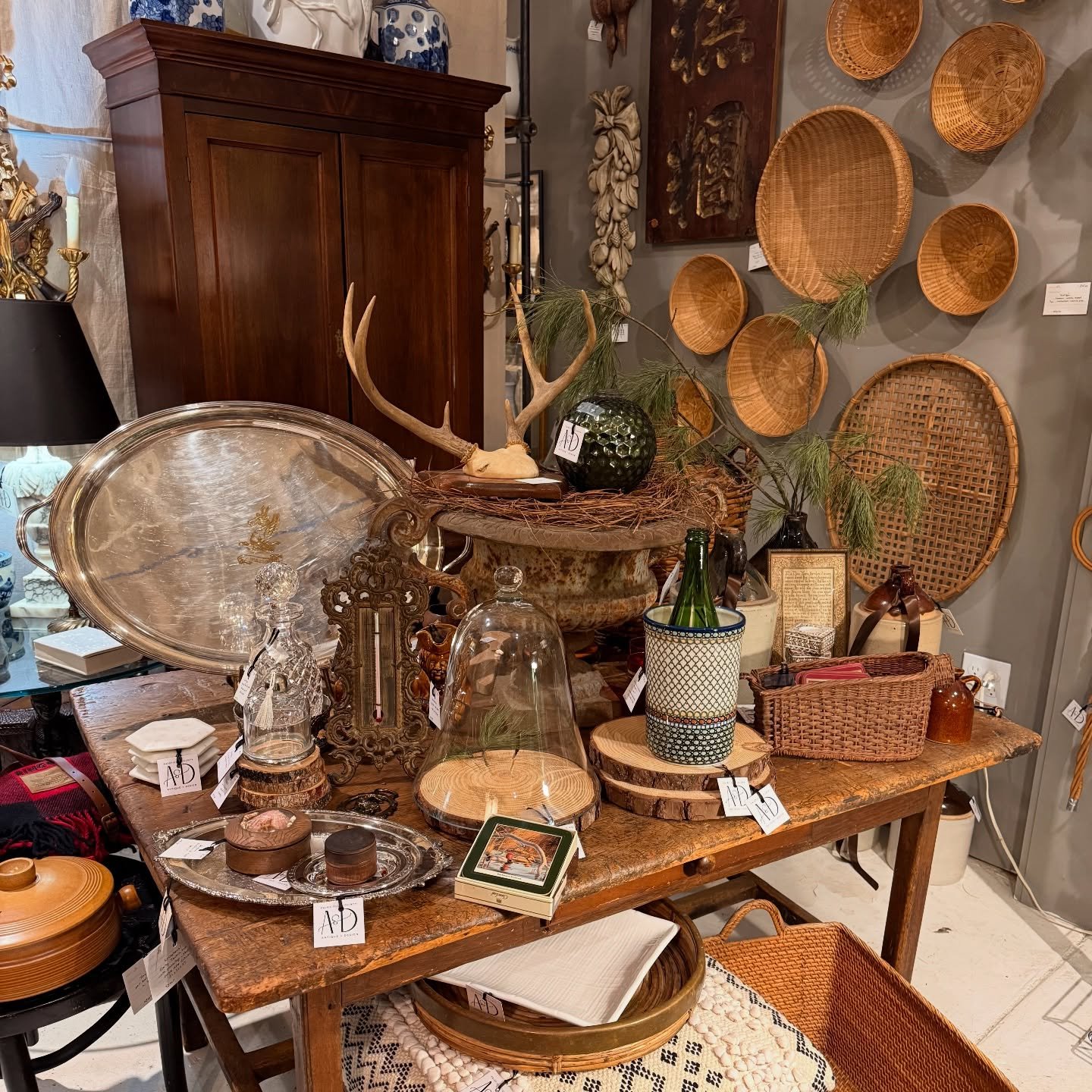 Happy New Year! We will be closed today but reopen on Friday 10:30 am-5:30 pm 🥂