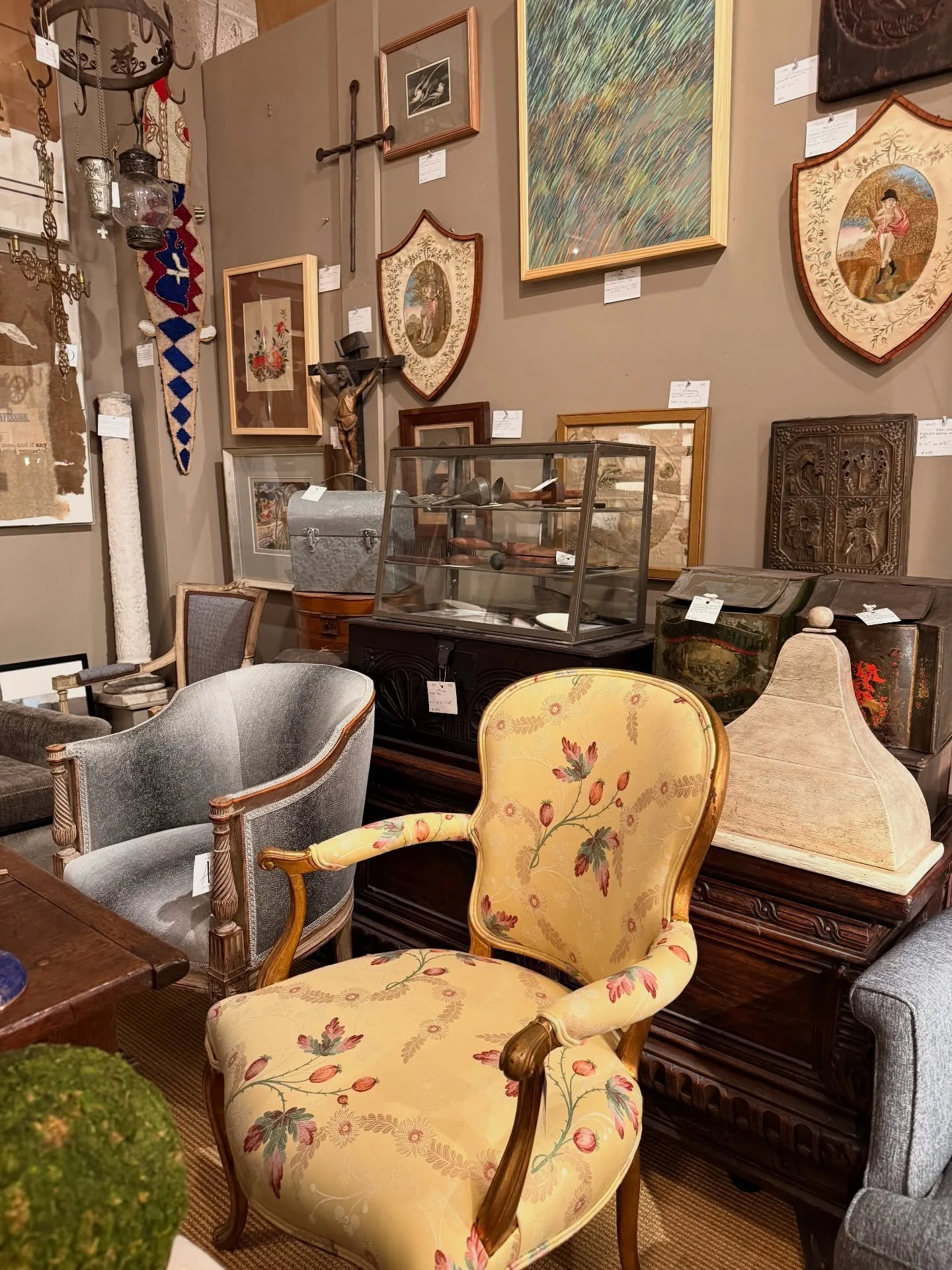 Did you know the center has over 40 dealers all with different aesthetics, expertise and price points? There is truly something for everyone!