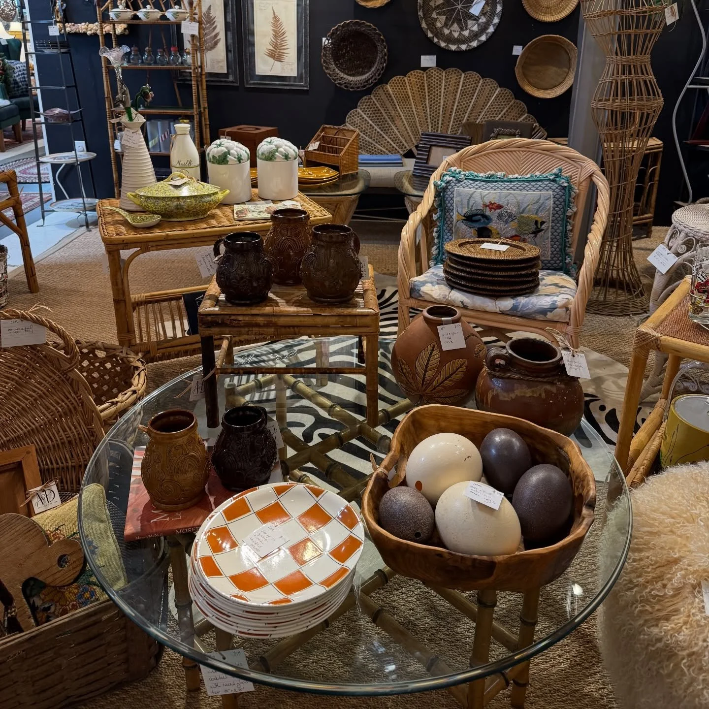 Happy Friday! What kind of finds are you looking for?