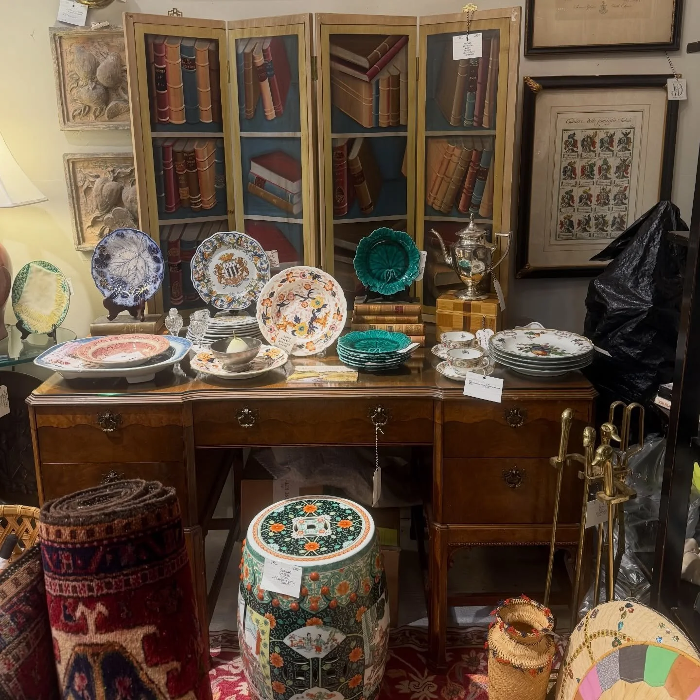 We hope everyone enjoyed the snow day! The heat is bumping and the inventory is hot- we reopen today at 10:30 am!