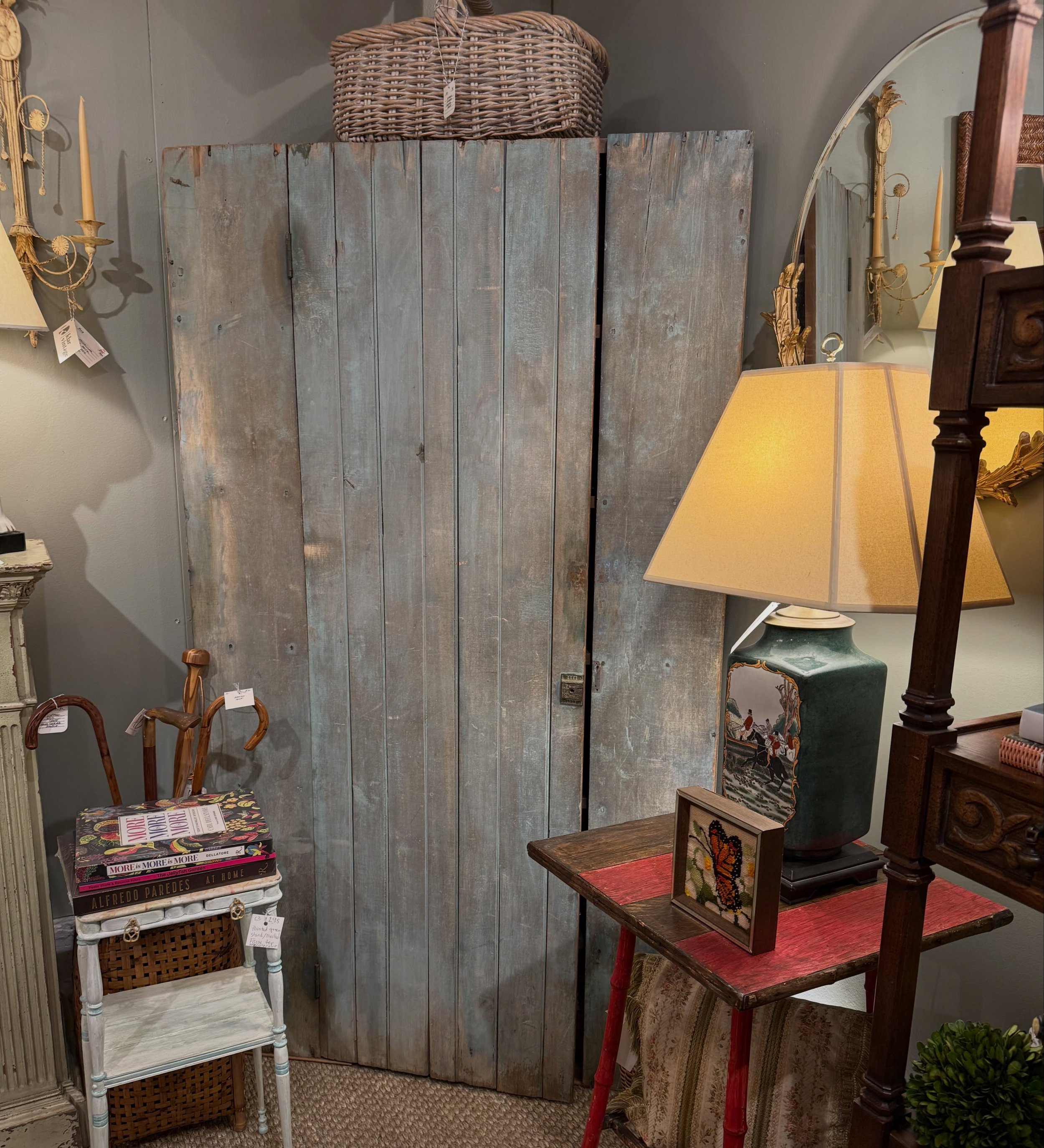 Because beautiful things deserve a second story.