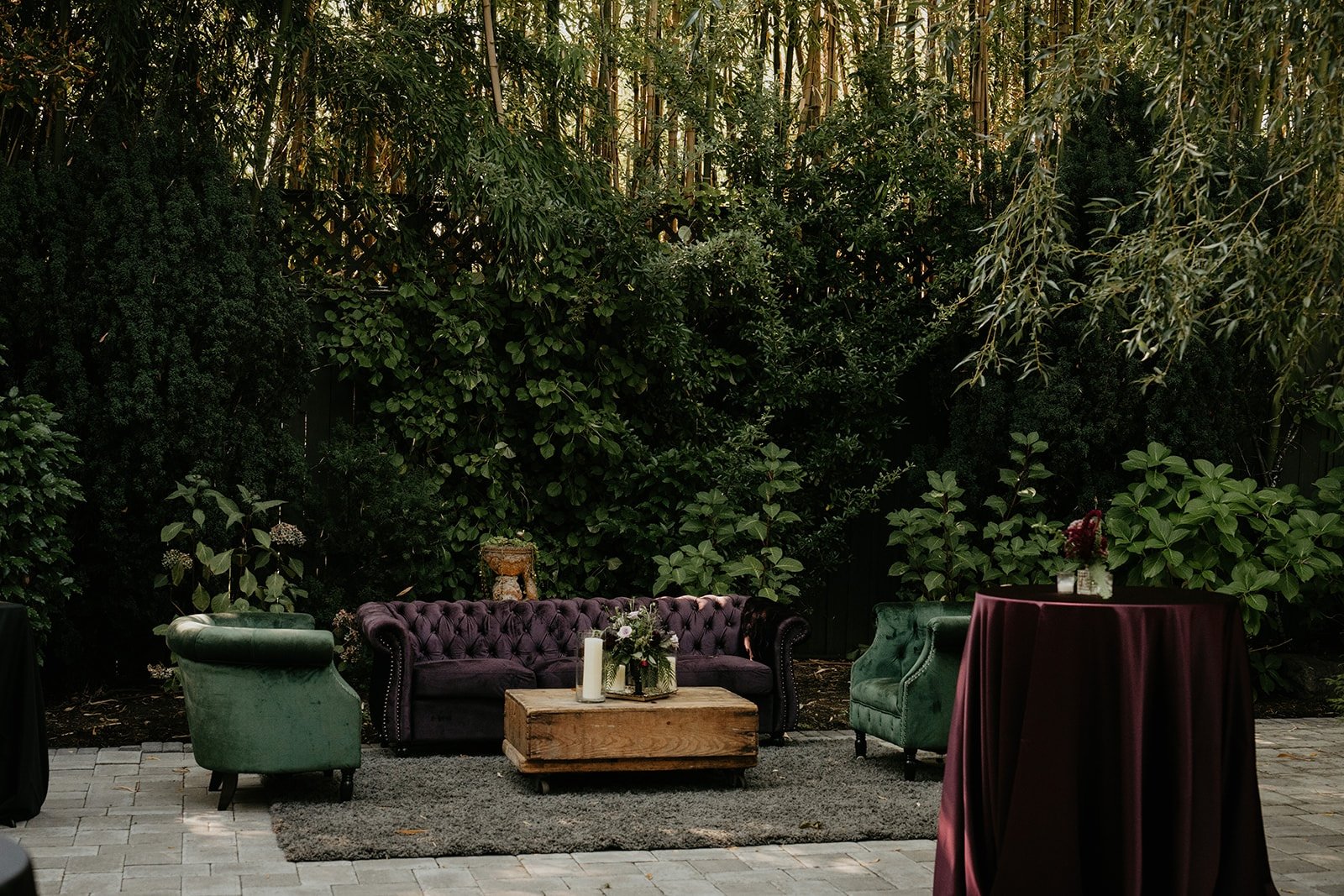 The Outdoor Oregon Wedding Guide for Couples Who Don't Do Boring