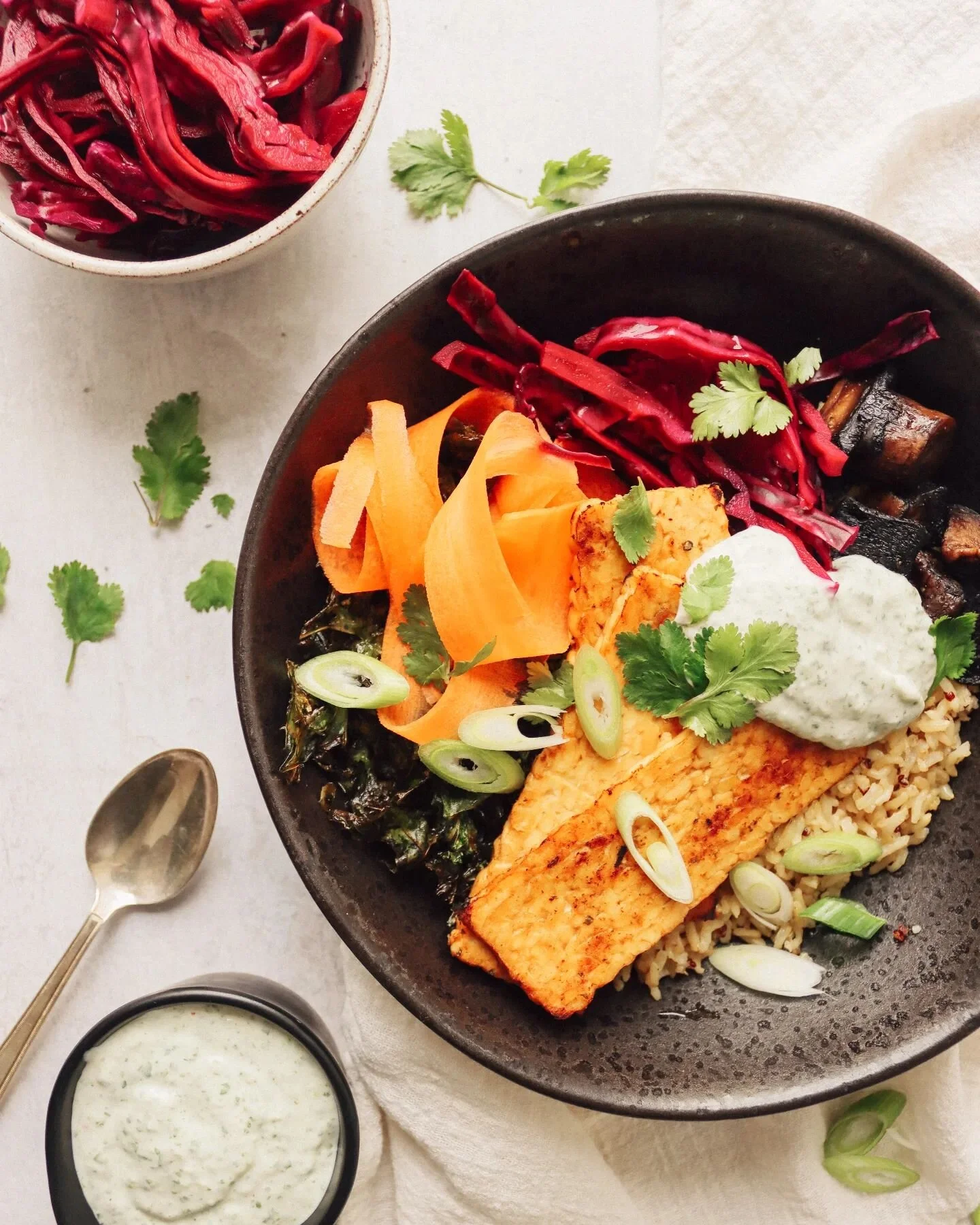 What are you cooking this weekend?
If you need inspiration, the Meal Prep 01 in the LIVE BEAUTIFULLY membership (link in bio) is filled with nourishing recipes perfect for colder days:

&bull; rice &amp; quinoa (pictured)
&bull; smoky sweet potato 
&