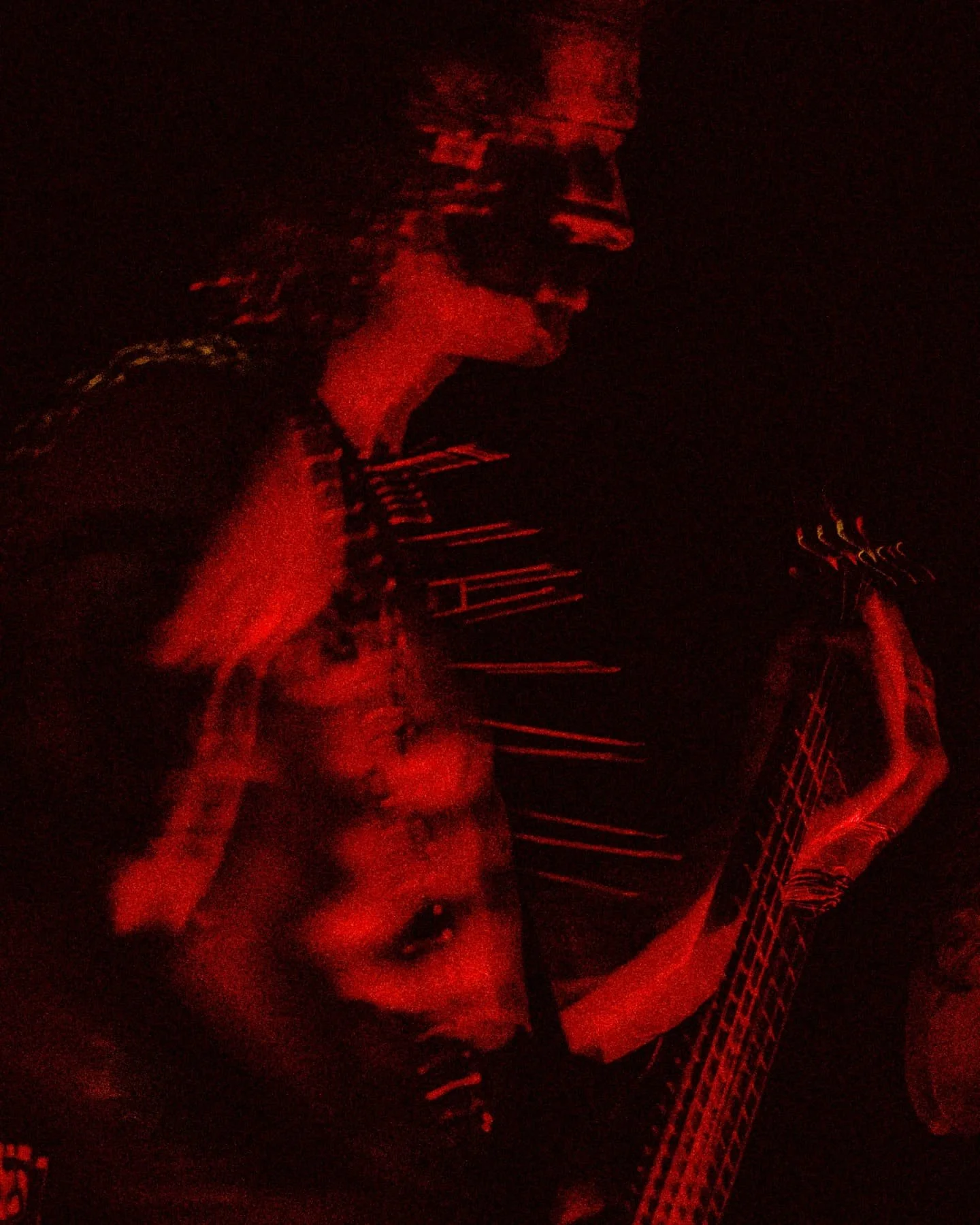 @emptychalicebm performing at @little_fernwood_gallery 08/17/25
Photographed by @runegatestudio
.
.
.
#warmetal #blackmetal #rossbaycult #blasphemy #concertphotography #livemusicphotographer #lowlightphoto #longexposureportrait #runegatestudio