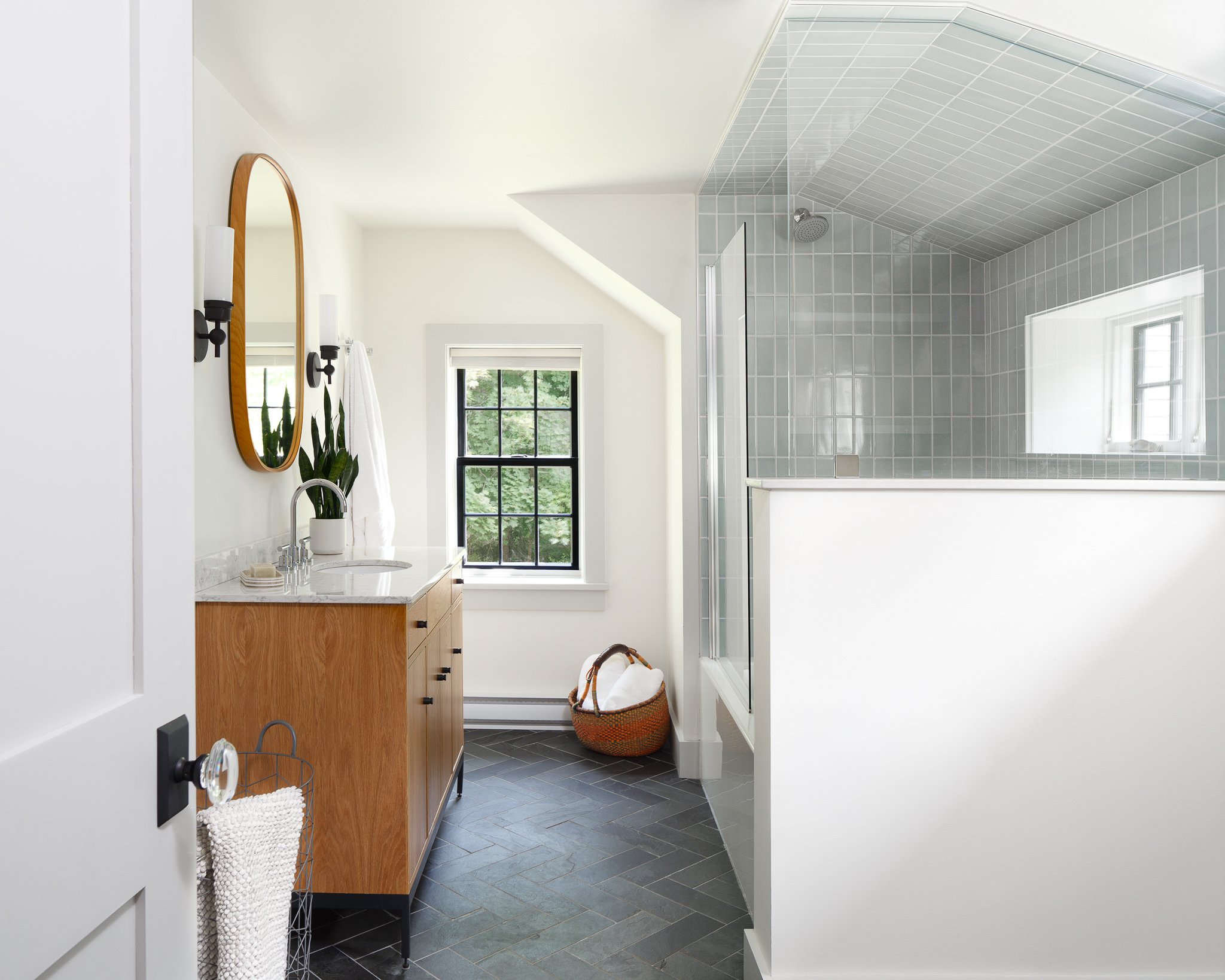 117Chestnut_Hall_Bath_WIP_V2c_horizontal_8x10_FPOhr (1).jpg