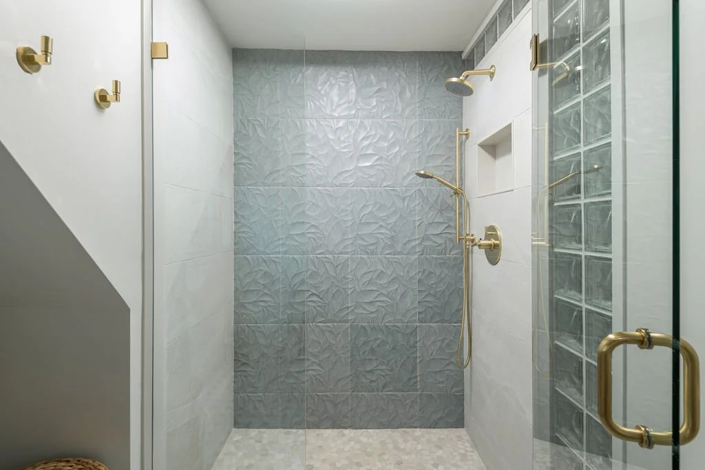bathroom-tile-remodel-upgrade-construction-design-maine-PMorneau_HR_19.jpg
