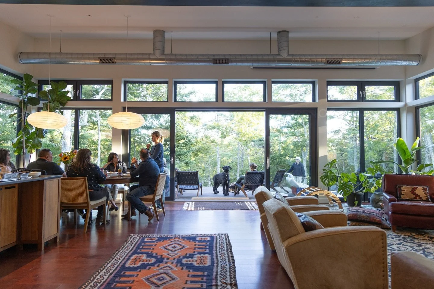 Designed for living, sharing, and gathering. #HayRunner #DesignBuild 

📸 @joshjohnson