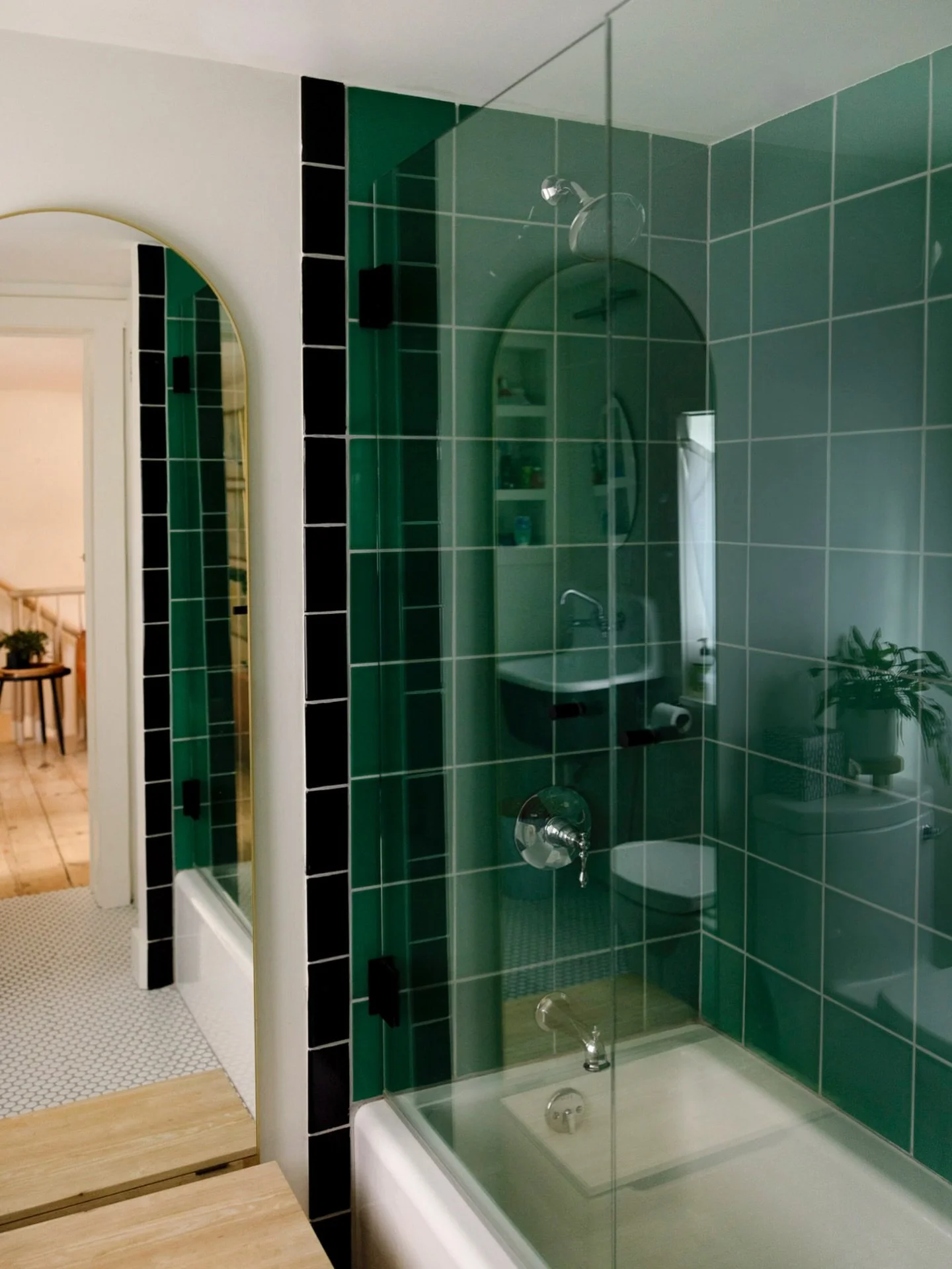 We are here for all your bathroom renovation needs. 
✅Design 
✅Build 
✅Quality 
#hayrunner #maine #designbuild