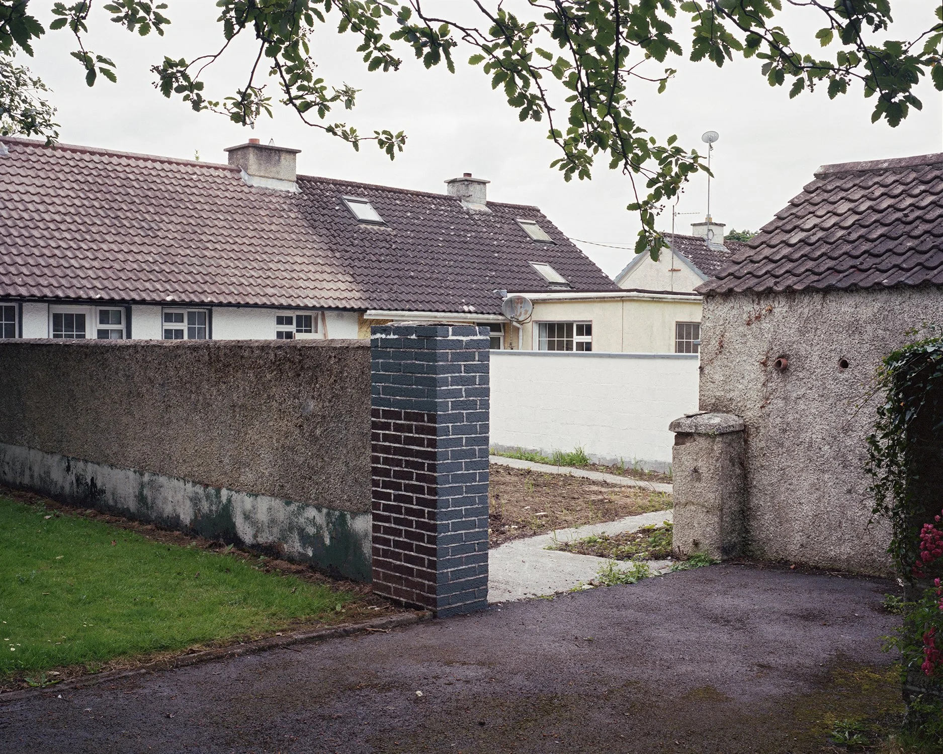 Cloontuskert Frank Gibney designed Bord na Móna workers village, County Roscommon, 2024.