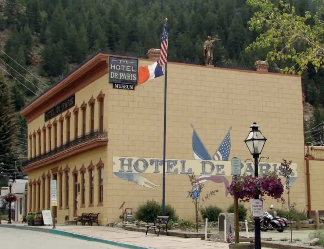 Private Storytelling Performance Hotel deParis