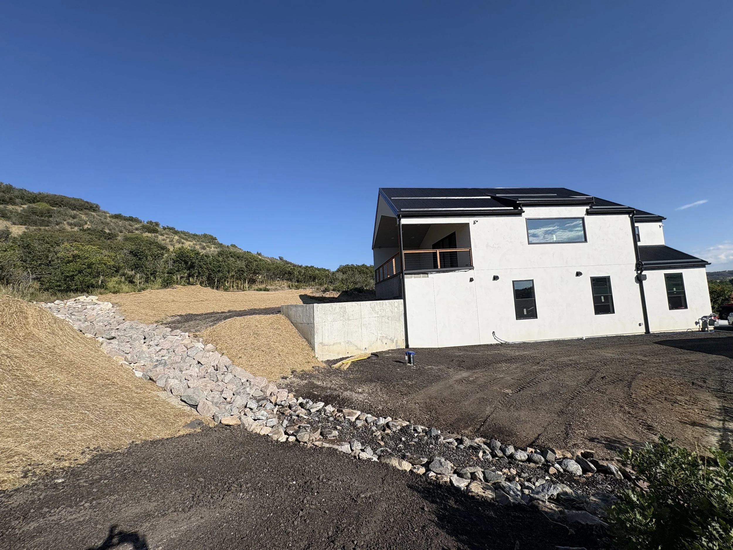 All finished in front! Now onto the back of the house.