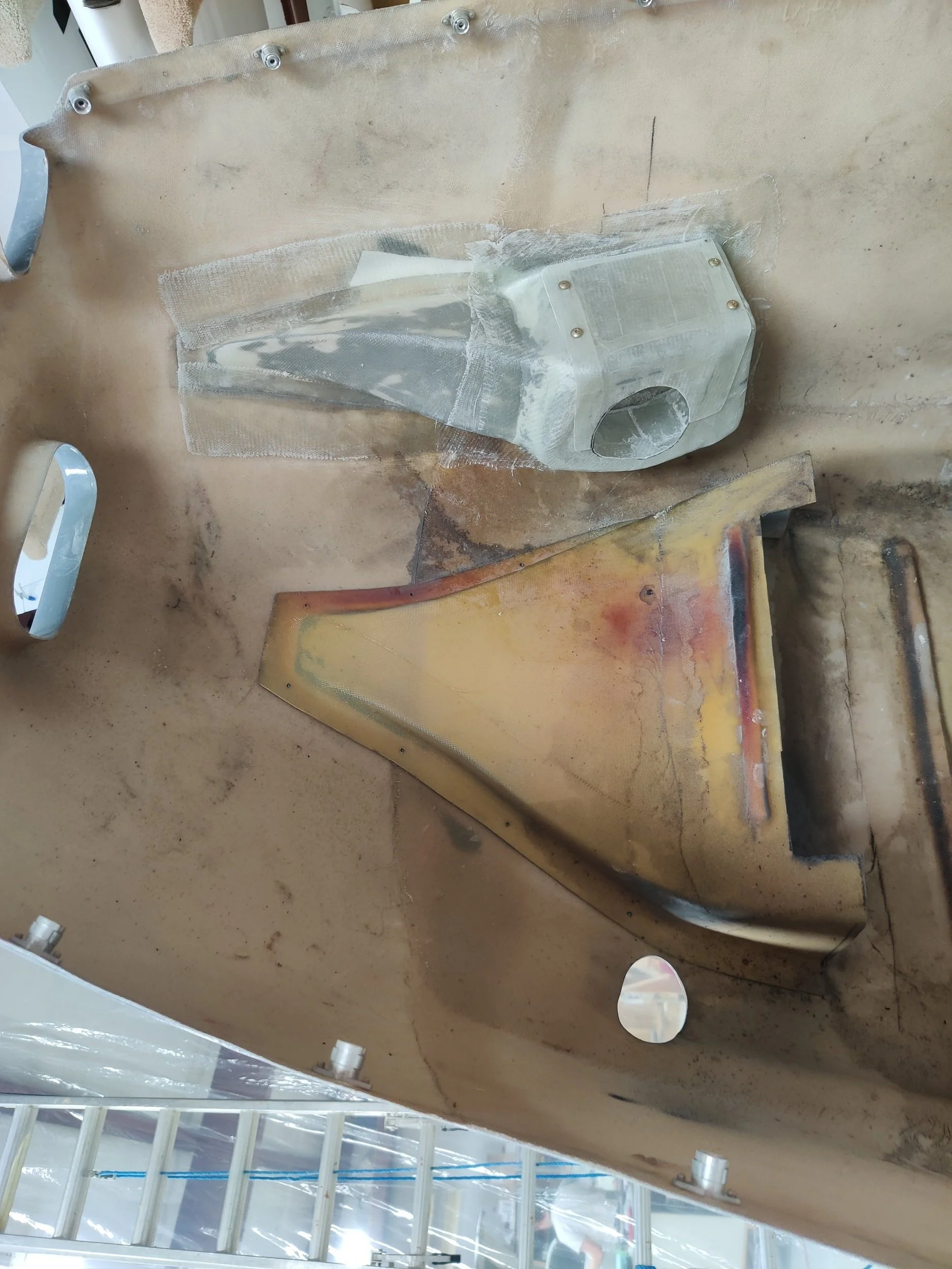 The new scoop from inside the cowl with a custom fiberglass airbox to fit snugly around the filter. The lid comes off to allow easy cowl installation and removal