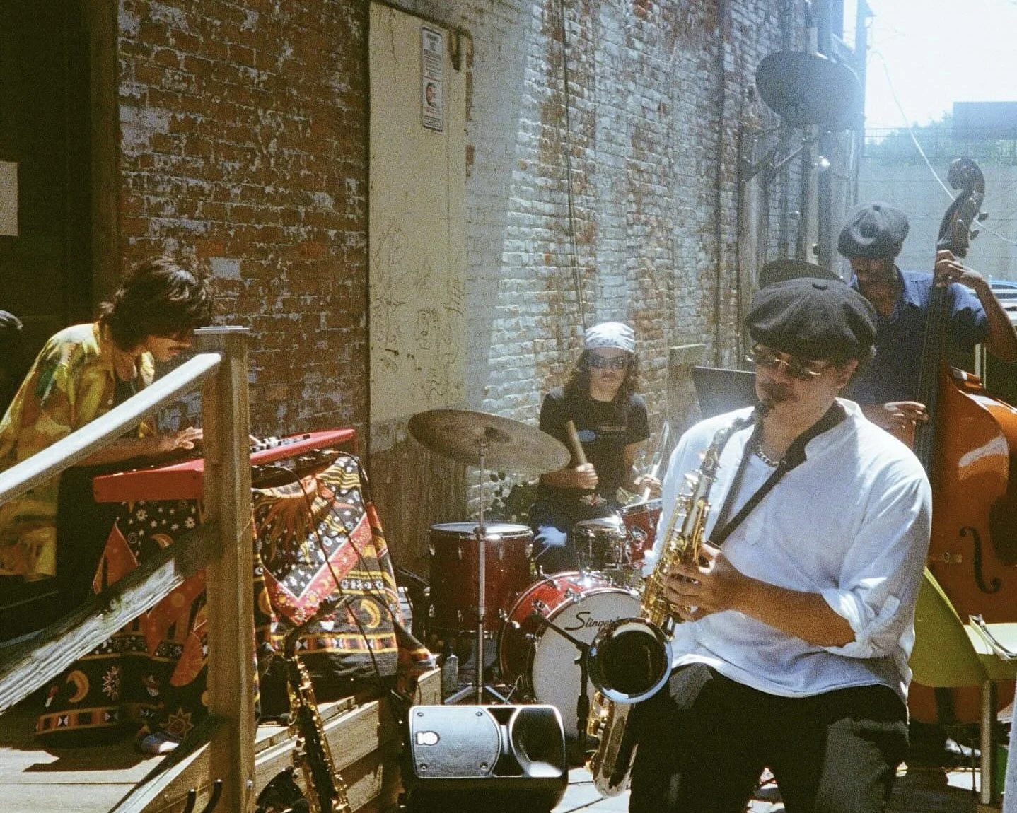 Relax Attack Jazz Series: Gustavo Flores Unity