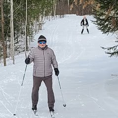 Skiing 2.jpg