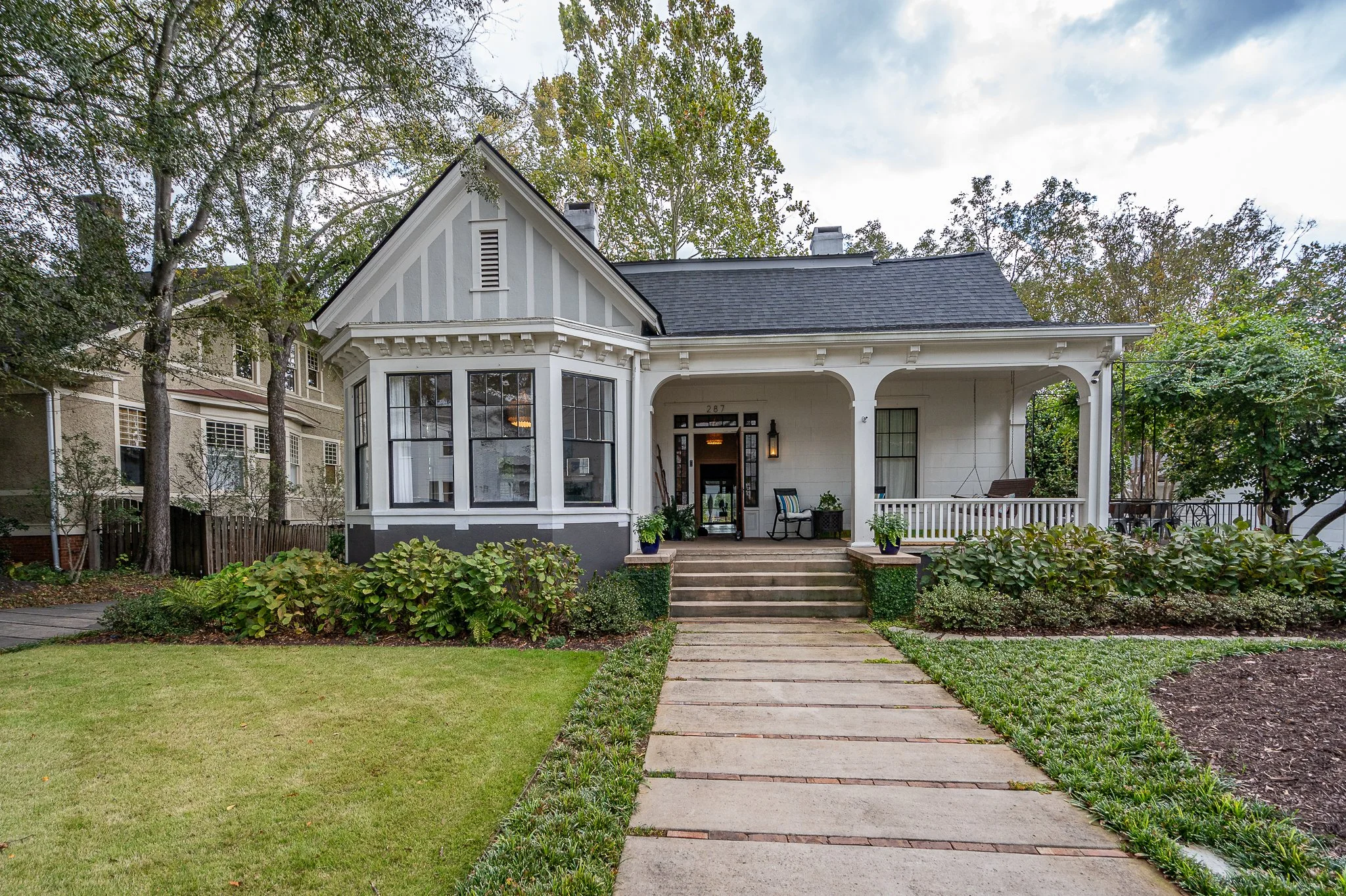 287 Henderson Ave