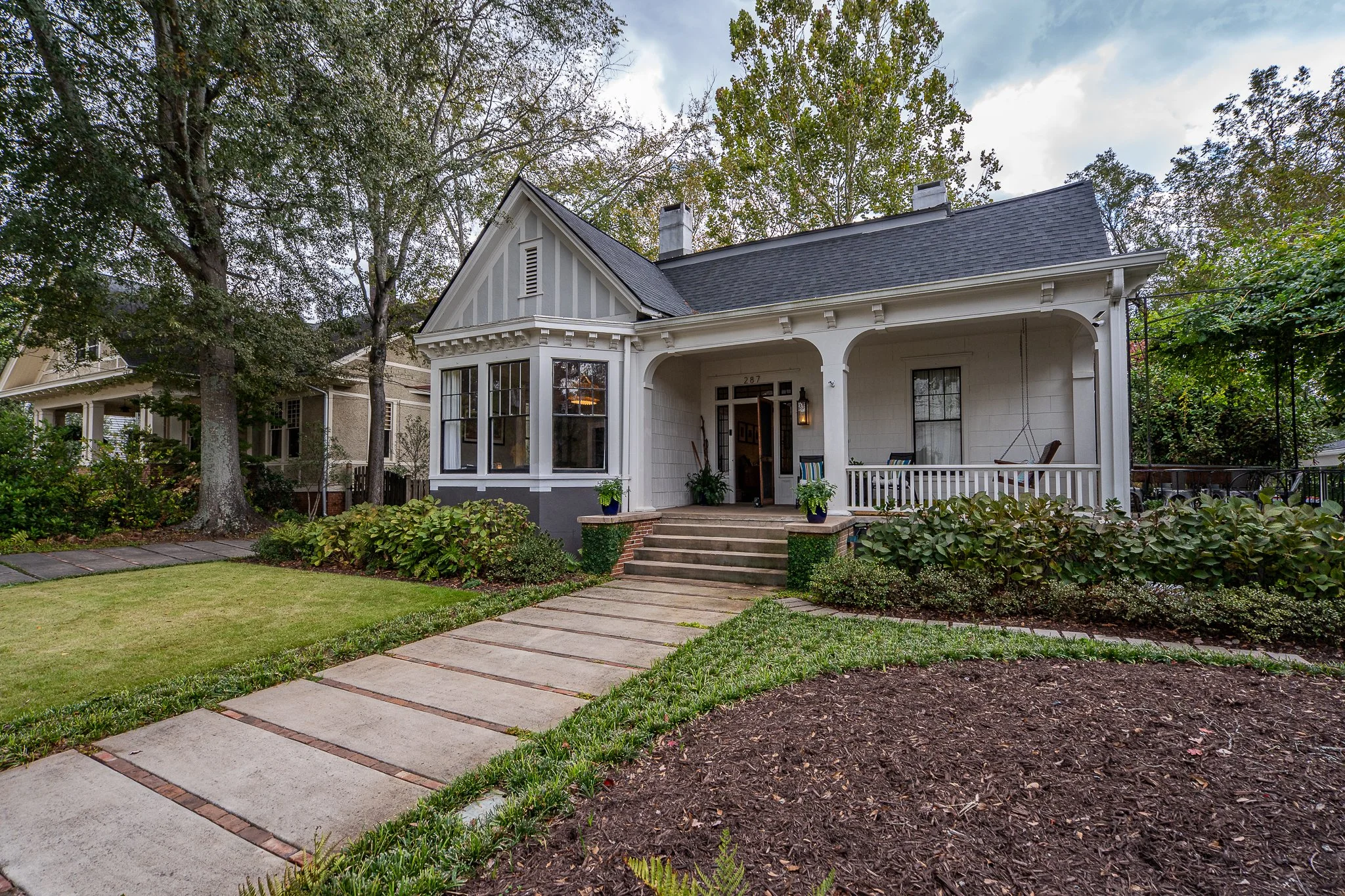 287 Henderson Ave (1).jpg