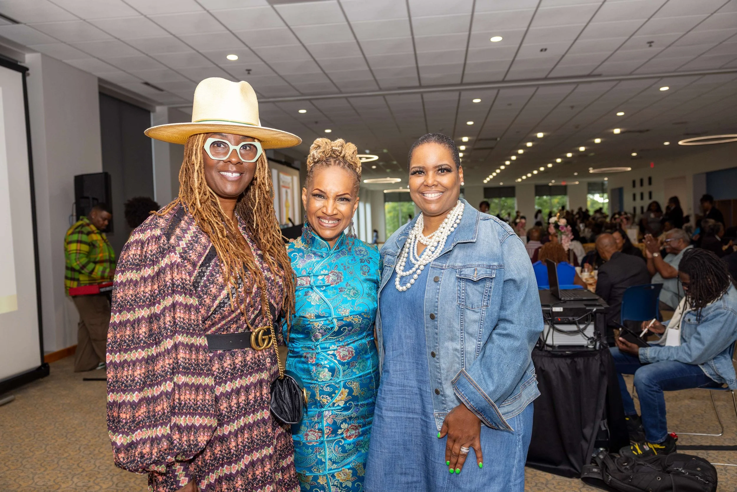 Portia Friends Guests .jpg