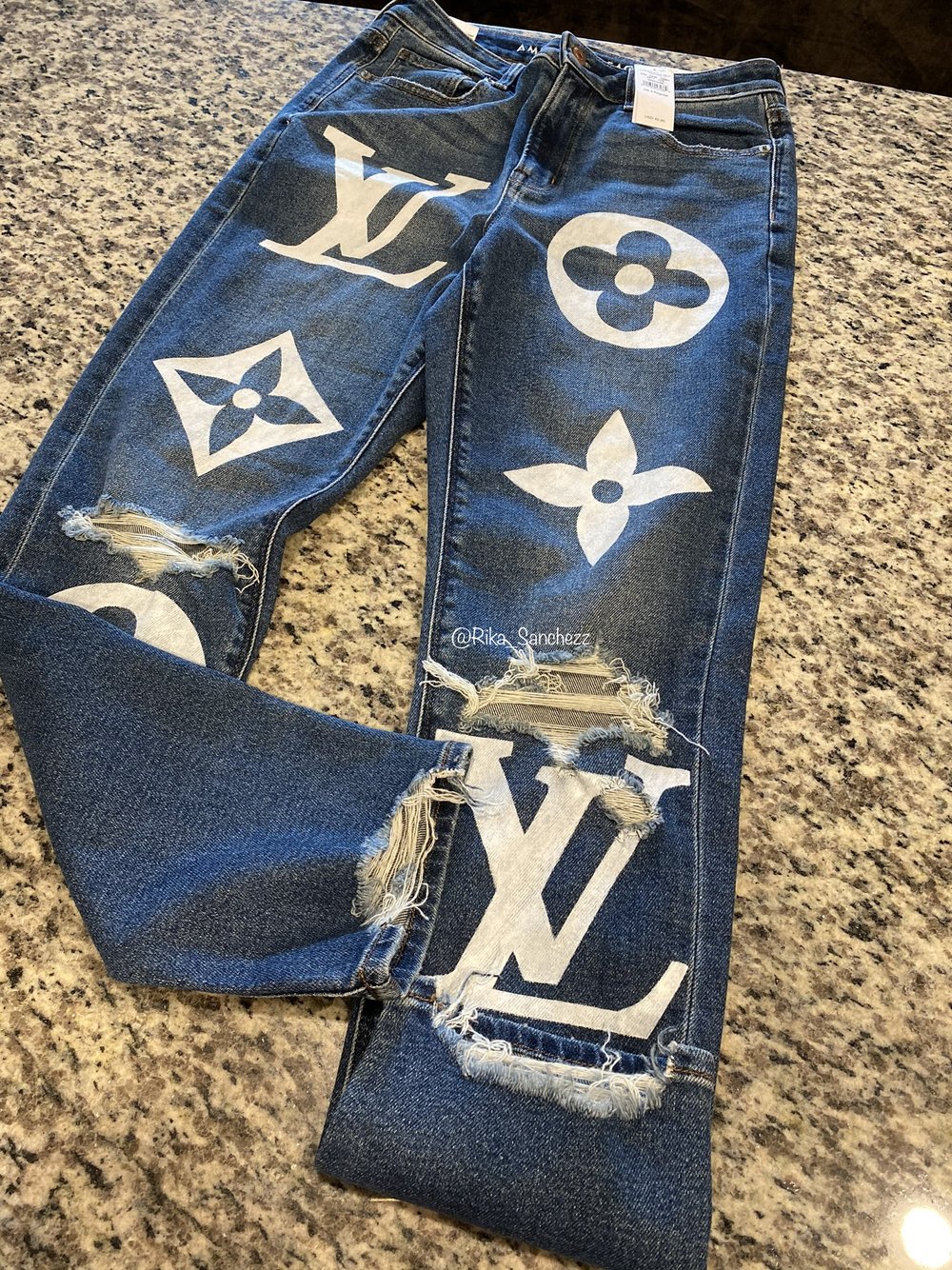 LV bleached jeans  Bleach jeans diy, Bleached jeans, Painted
