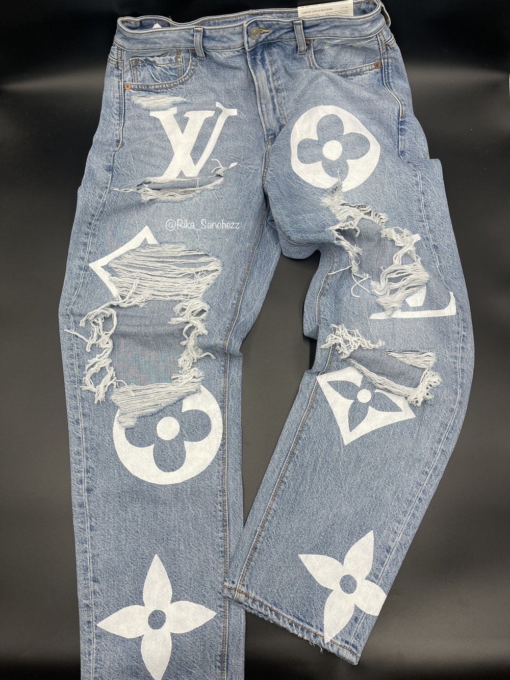 Custom Louis Vuitton Jeans  Custom jeans diy, Custom jeans, Denim diy  clothes