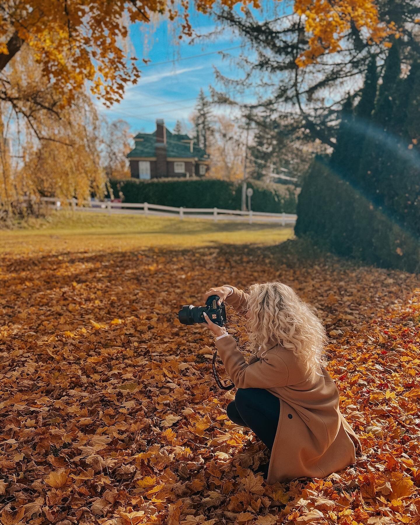 Getting all the autumn content over here 🍁 

#contentcreator #contentphotography #photographer #fallphotoshoot