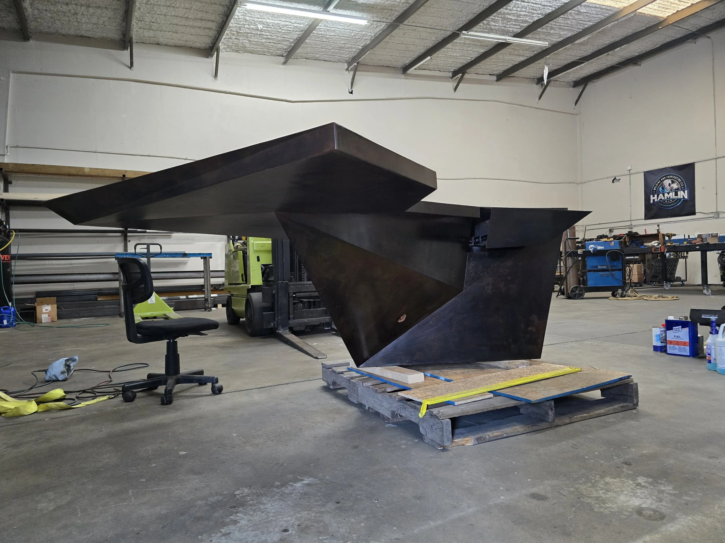 Custom Low Poly Desk