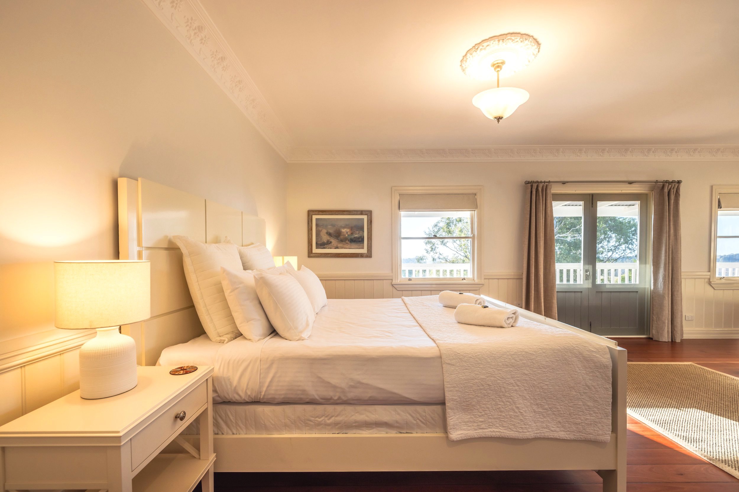 Gulaga deluxe spa king suite