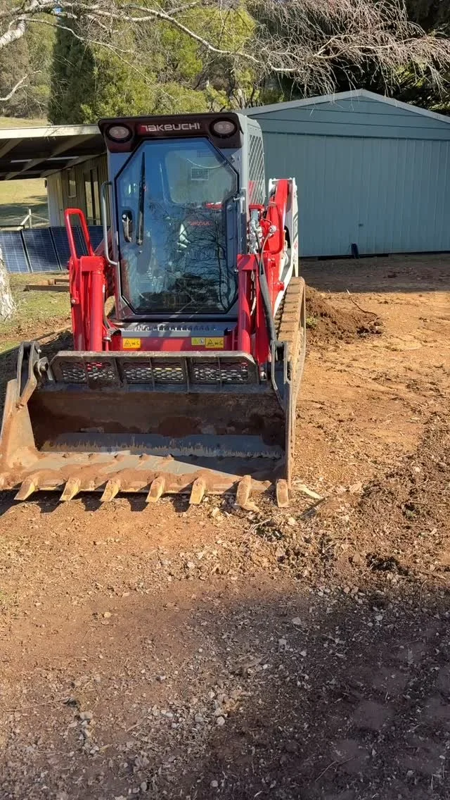 Got the basic shape cut in yesterday on this 300lm driveway out at Tolmie. Absolutely loving this Takeuchi TL6R with the tilting 4 in 1 by Norm Engineering. Going to be using locally quarried products and getting it sorted for many years to come. 👌?