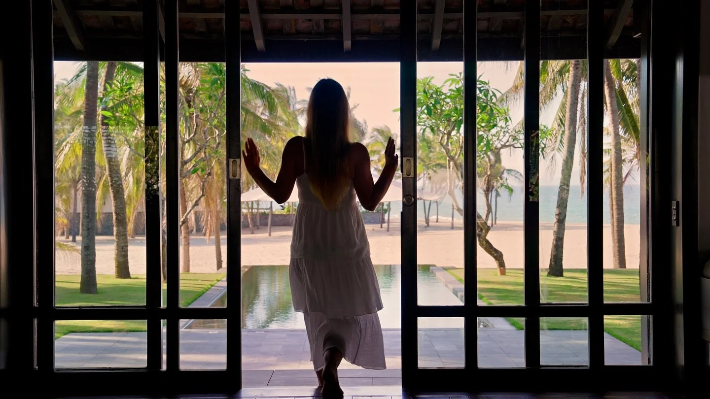 Every corner of @fsnamhai feels like a scene from a dream, where nature, design, and culture flow together effortlessly.
Follow @hotelsfilmed for more cinematic journeys through the world’s most inspiring stays.
📸 #hotelsfilmed