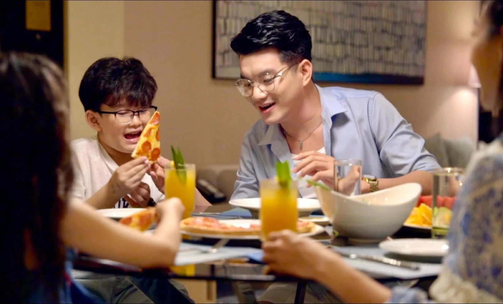 Moments that matter most, captured at @intercontinental_nhatrang . Laughter, connection, and the warmth of shared meals.

Follow @hotelsfilmed for more cinematic stories that celebrate the heart of every stay.
📸 #hotelsfilmed