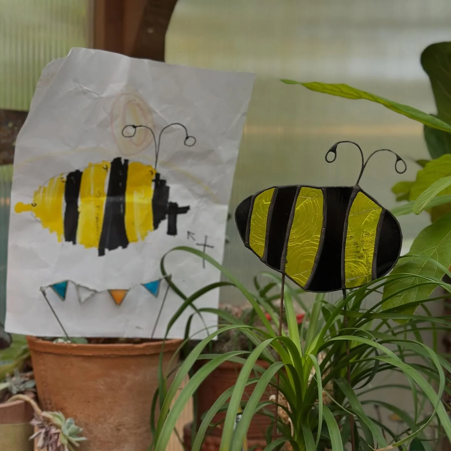 When your granddaughter ask if you can make a stained glass 🐝 bee. I told her, if you draw it, I will make it. 💛🖤💛