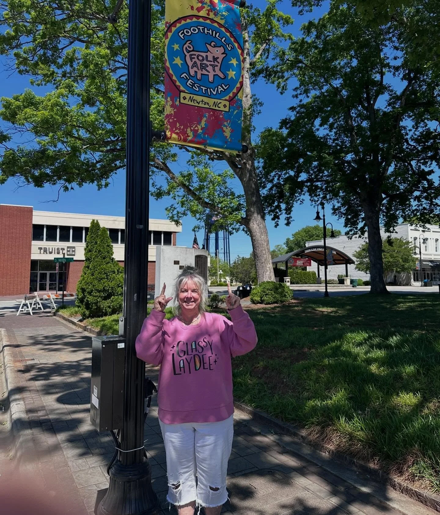 Come see all the great vendors and their handmade art. This is such a fun show. It&rsquo;s outside, in the streets of Downtown Newton, NC. Come enjoy food, music, drinks and all kinds of art! 

May 9 
10-4 
Newton, NC
