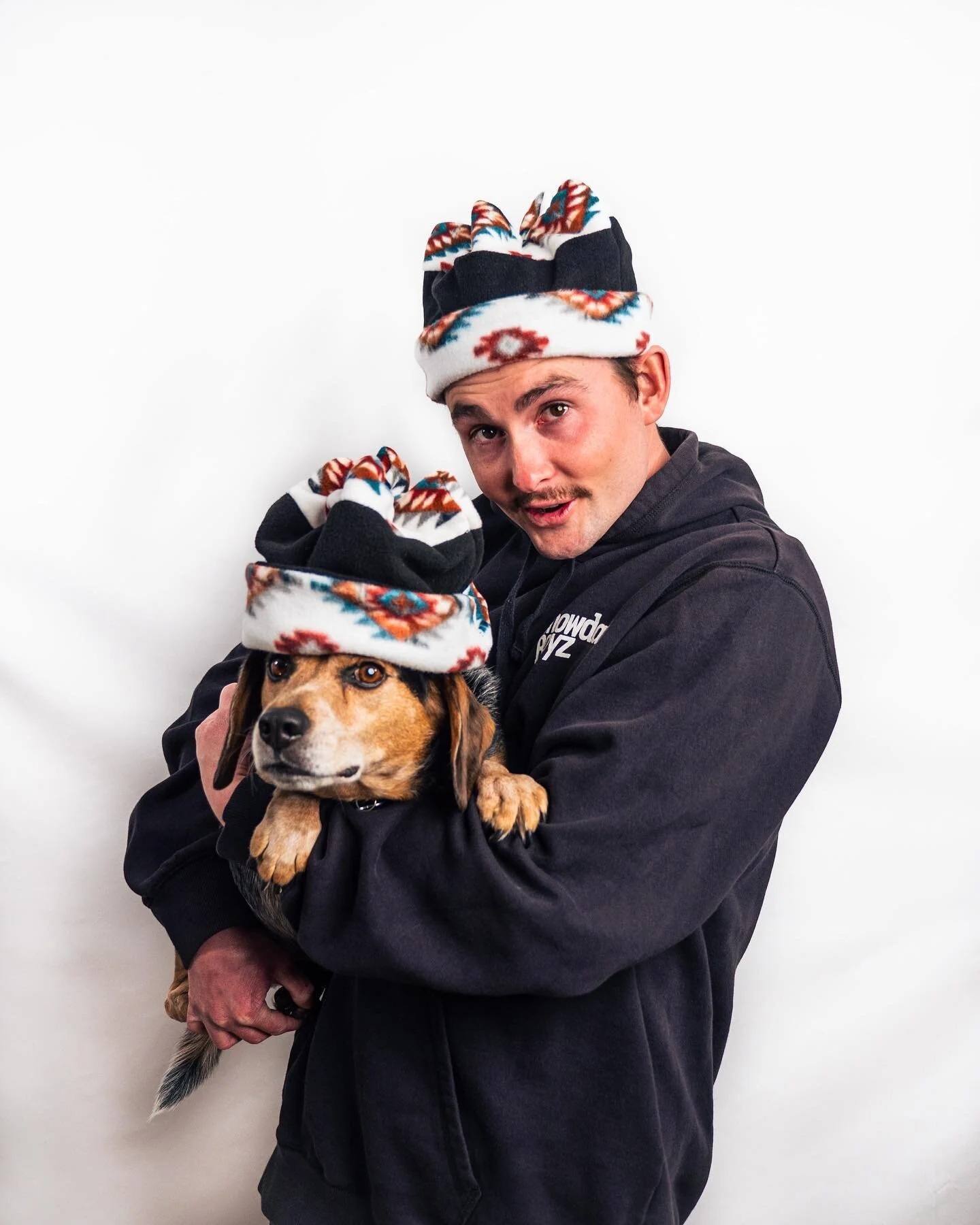 25 Chowdah Buckets left on the first drop. Get em&rsquo; while they&rsquo;re hot! Link in bio 🥵🥣
.
.
.
.
#hats #handmade #handmadehats #fleece #fleecesewing #skiing #skiutah #alta #skialta #goldminersdaughter #gmd #altabomb #altabombs #bombs #ski #