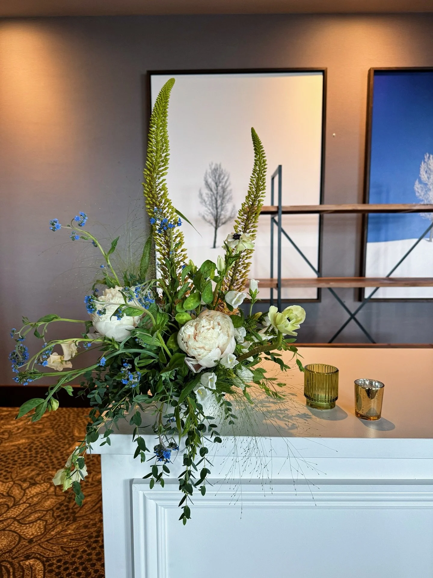 Eremerus, sweet pea, peonies, for get me nots, and campanula for @rmcdmc 🦋

#corporateevents #parkcityevents #moandcofloral #utahflowers