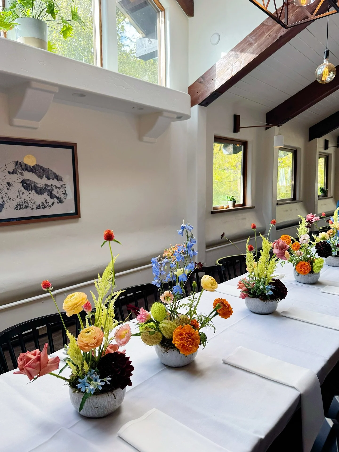 Obsessed with this perfectly unique color palette chosen by our bride! Each little bowl had such a personality 💅thank you @katie_damon