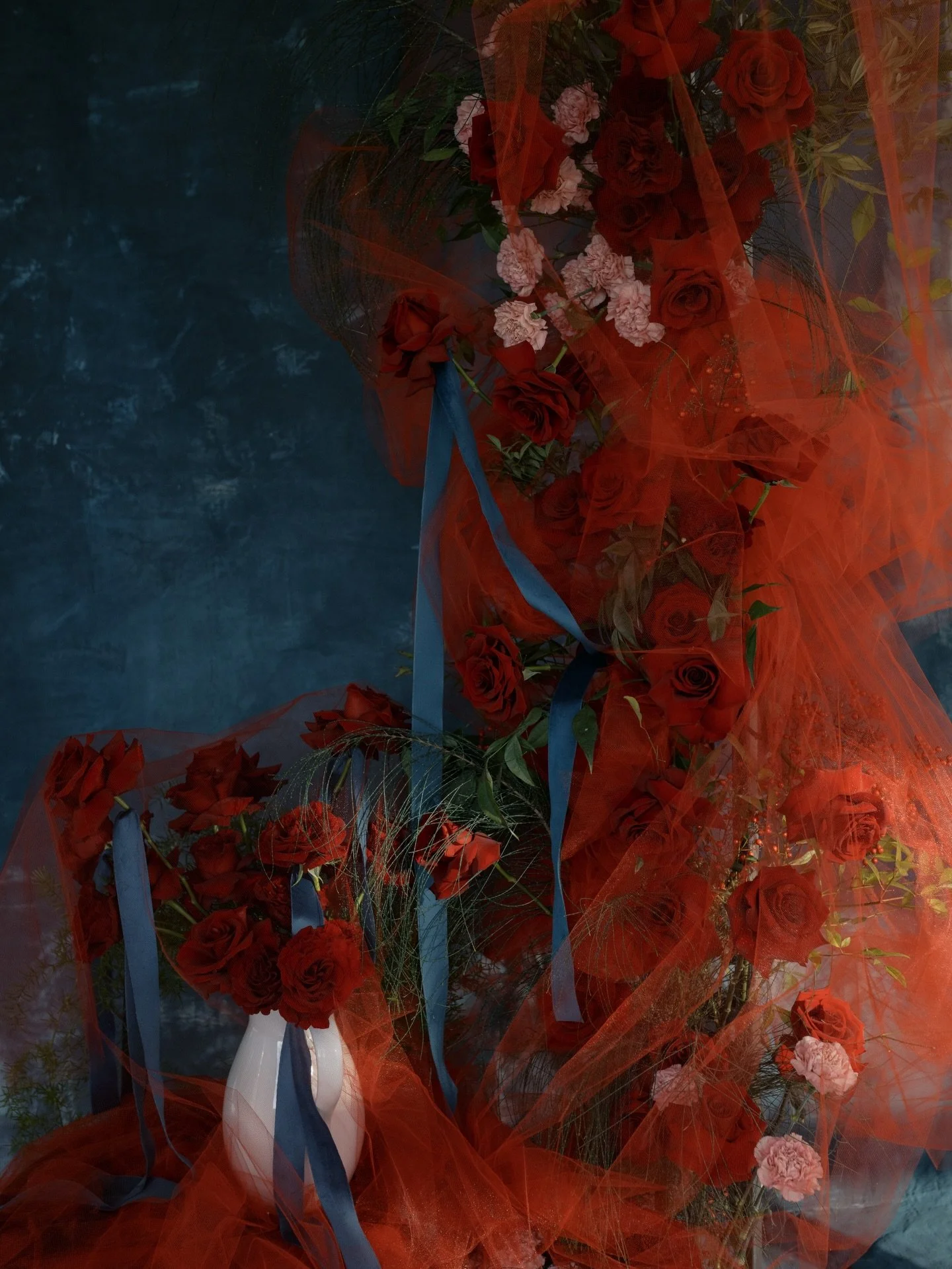 When your very talented photographer friend asks you to make florals for a Wuthering Heights inspired shoot, it&rsquo;s very important you say yes 😉 can you feel the yearning??? pt 1

The team:
Photographer + Director:&nbsp;@gpellegrino.photo
Model: