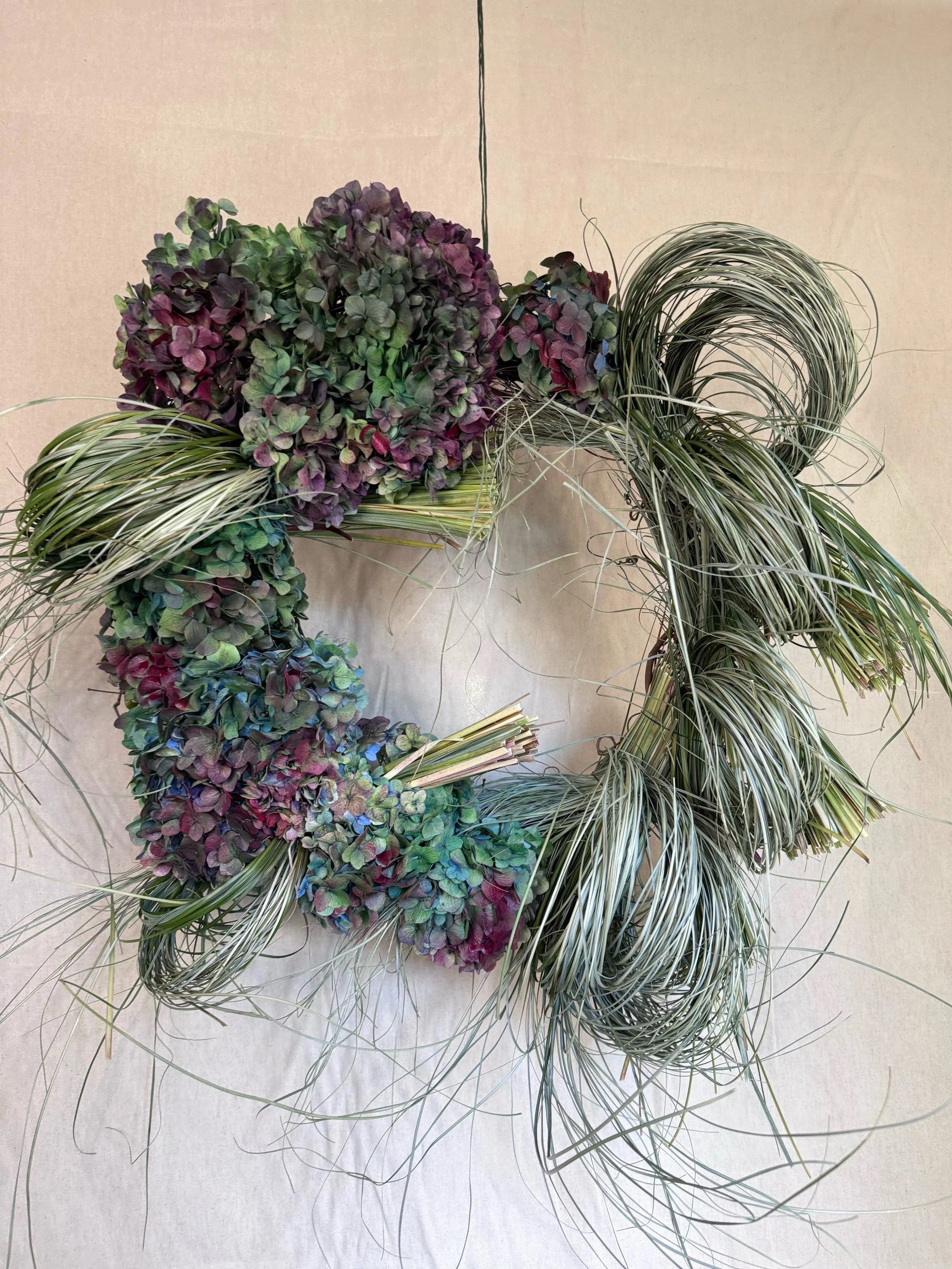 The first set of fall wreaths are now available! Handmade with fresh ingredients and designed to dry perfectly for your front door 🍂 order at moandcofloral.com 

#fallwreath #autumndecor #parkcityflorist
