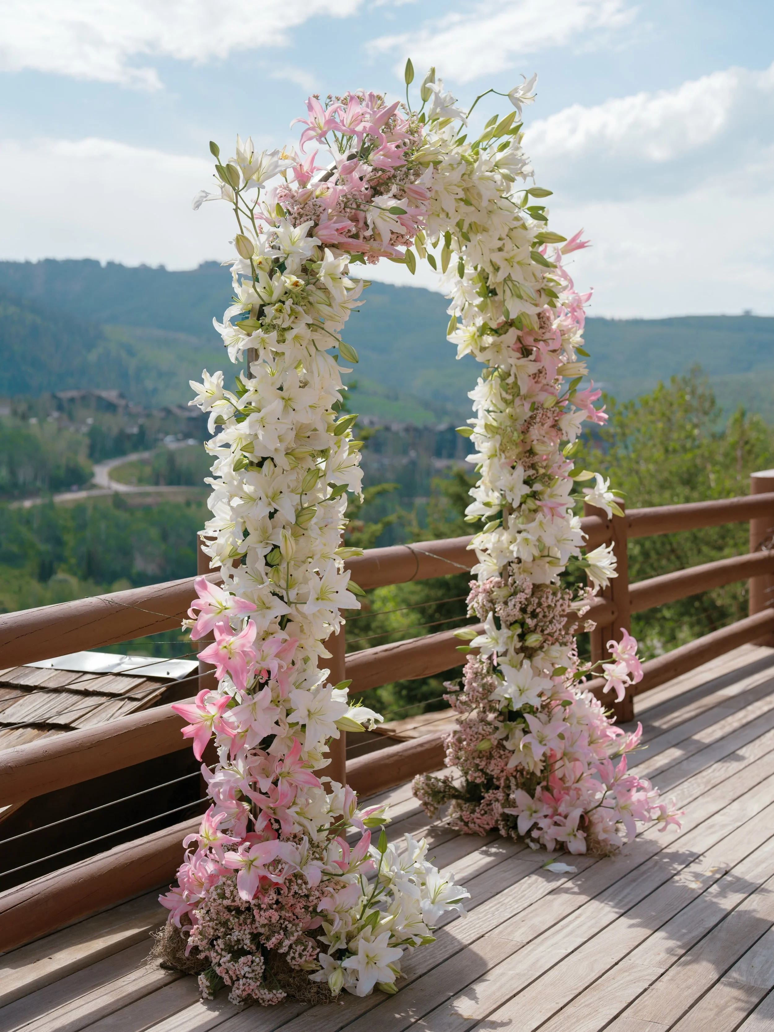 The Lily arch of our dreams 💕 and this bride!

Planning &amp; Design @maraeevents
Photography @tiffanyvonwed 
Venue @steinlodge @steinwedding
Hair &amp; Makeup @lesleylind
Florals @moandcofloral
Film Lab @thefindlab
Film @kodakprofessional @kodak
Pr