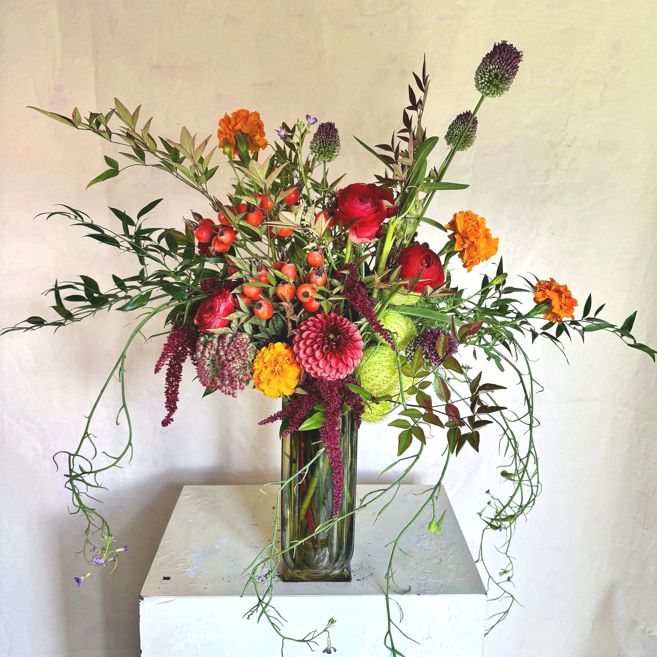 fall floral arrangement modern park city utah moandcofloral